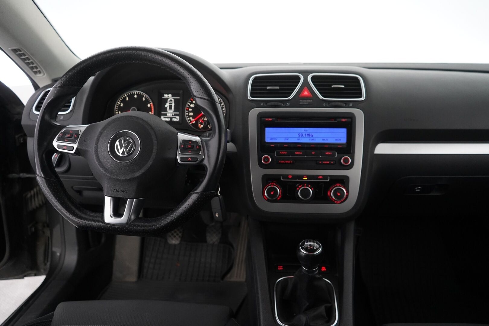Volkswagen Scirocco 2010 1,4 TSI 90 kW (122 hv) *Myydään huutokaupat.com sivulla!*