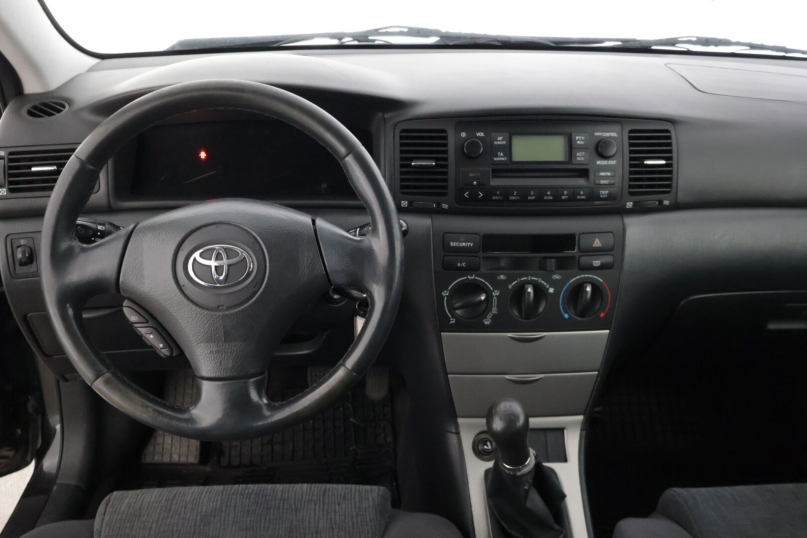 Toyota Corolla 2003 2D COROLLA HATCHBACK 1.6 * LOHKO / ILMASTOINTI / KAHDET RENKAAT * - YritysOutlet - Myydään vain yrityksille - – Tämä auto myydään YritysOutlet -valikoimasta vain yritykselle