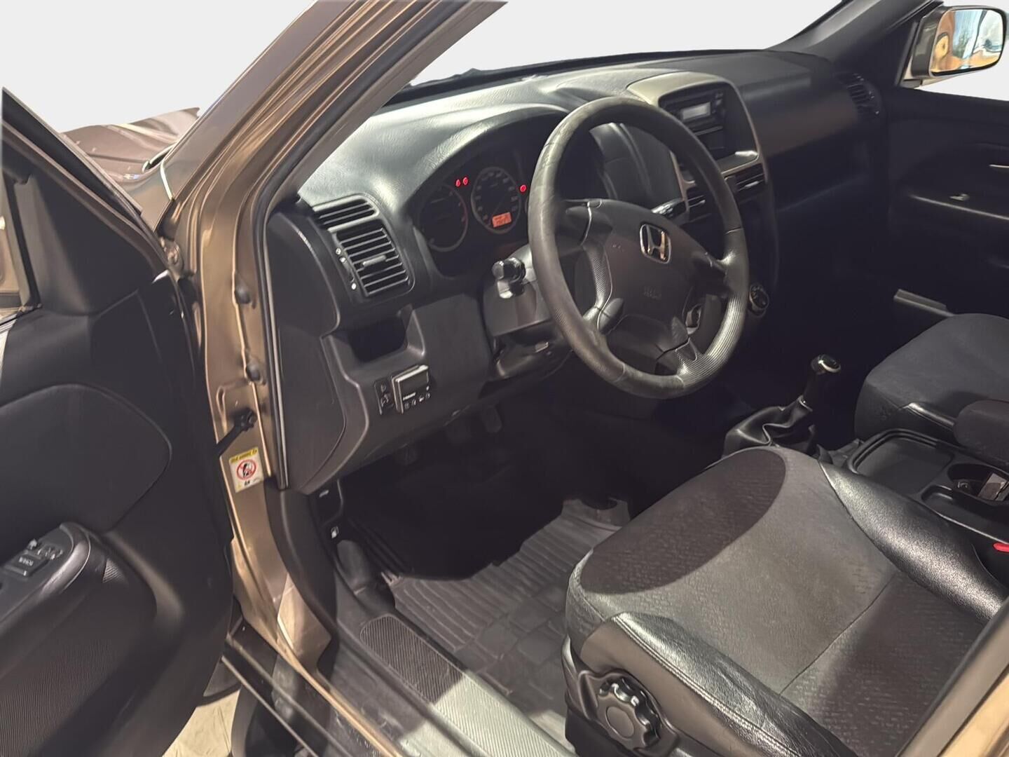 Honda CR-V 2004 - YritysOutlet - Myydään vain yrityksille - YritysOutlet - Myydään vain yrityksille