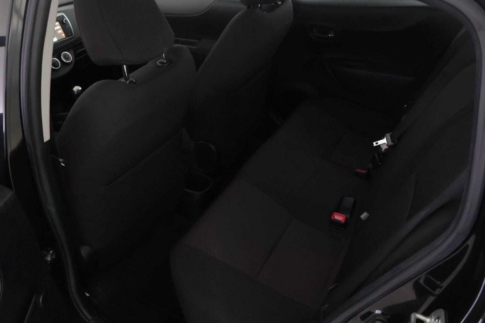 Toyota Yaris 2013 1,33 Dual VVT-i Style 5ov - Suomi-auto | Navigointi | P.kamera | Lohko+sisäp | 2x Toyota alut | Ilmastointi | Isofix