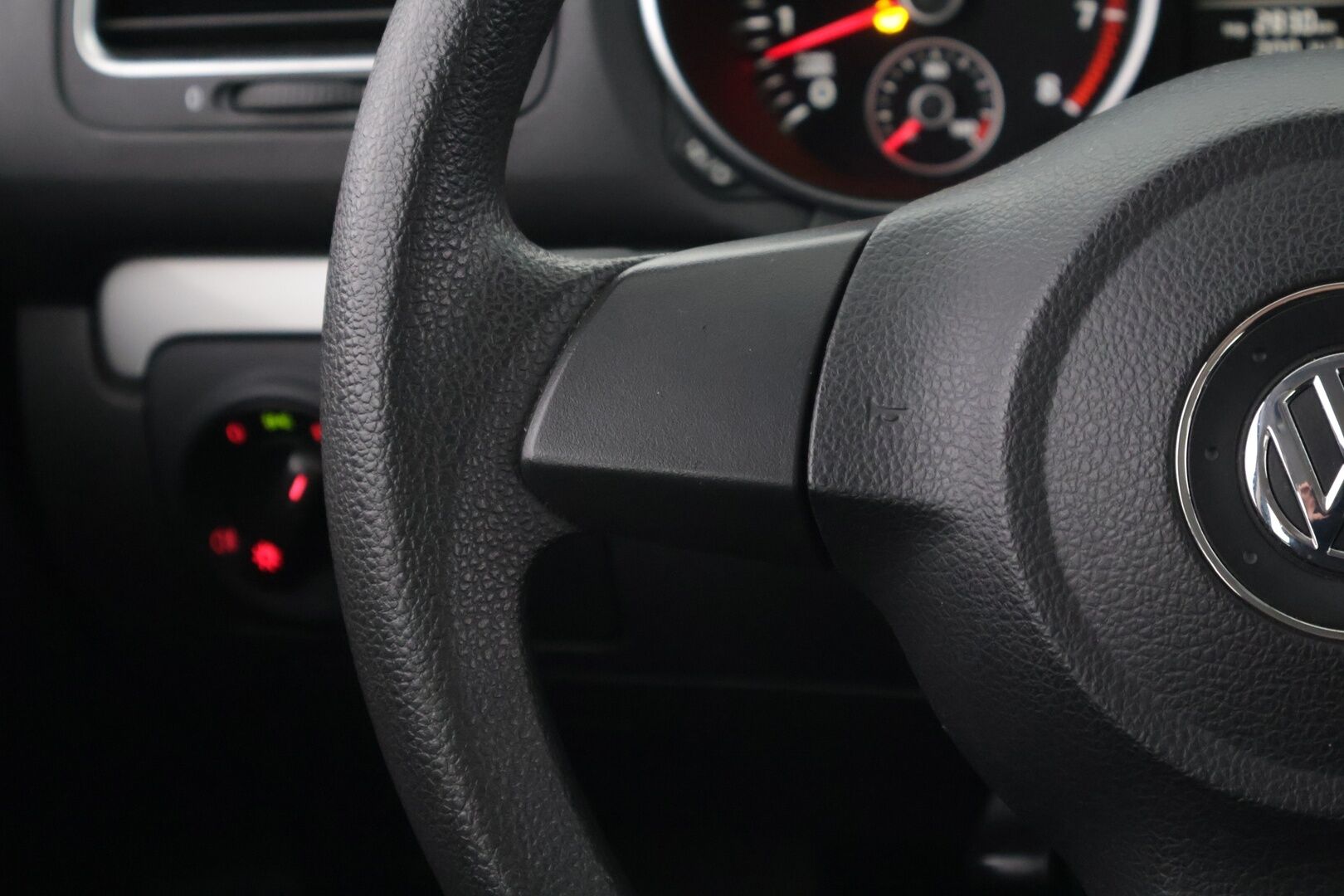 Volkswagen Golf 2012 Variant Trendline 1,2 TSI 63 kW (85 hv) *Myydään huutokaupat.com* - Myydään huutokaupat.com / Juuri katsastettu! / Näppärä farmari