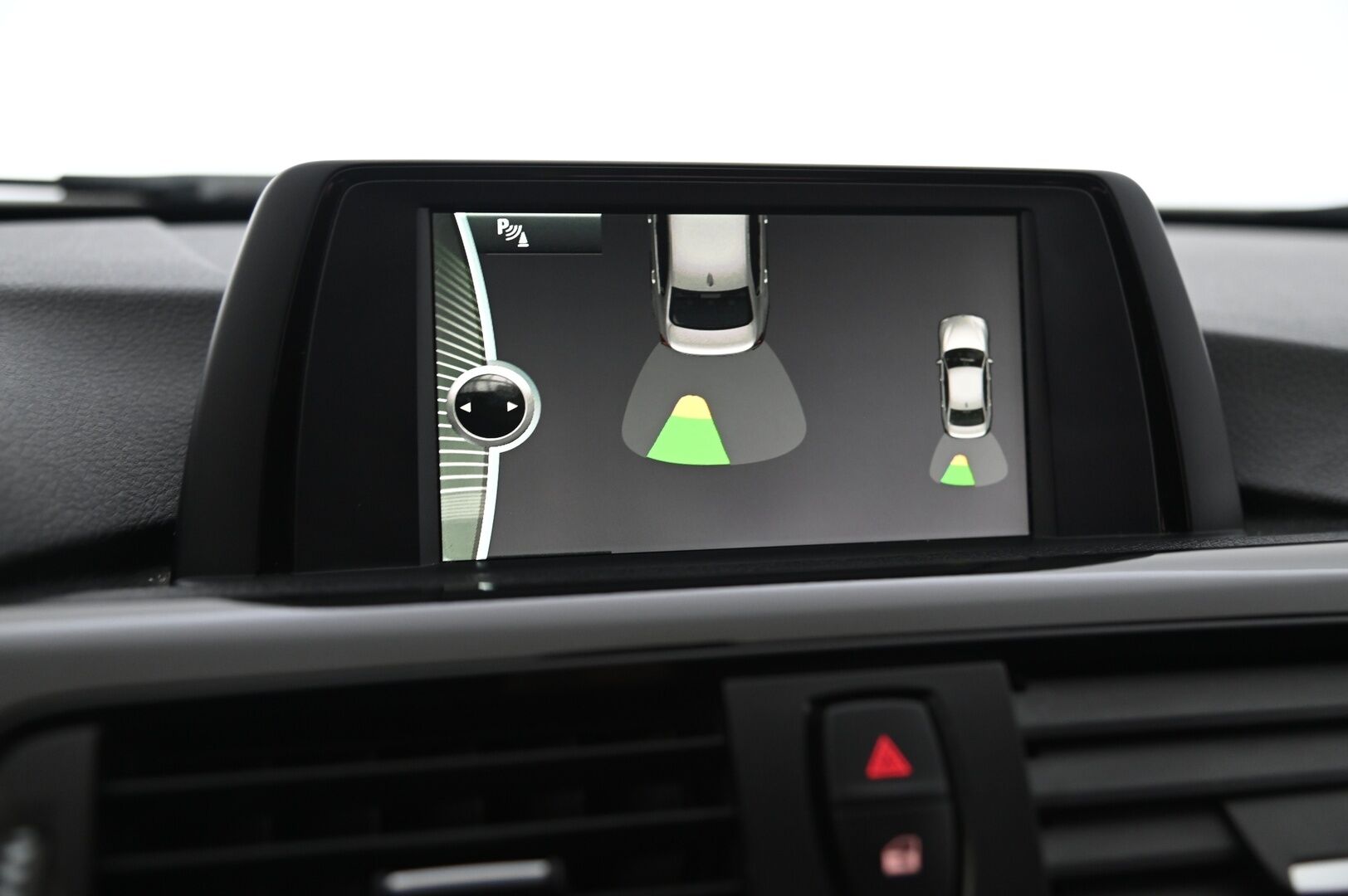 BMW 318 2013 d F30 SportLine *YritysOutlet - Myydään vain yrityksille* Ketju vaihdettu! / Sporttipenkit / Lohko / Xenon* - *YritysOutlet - Myydään vain yrityksille*