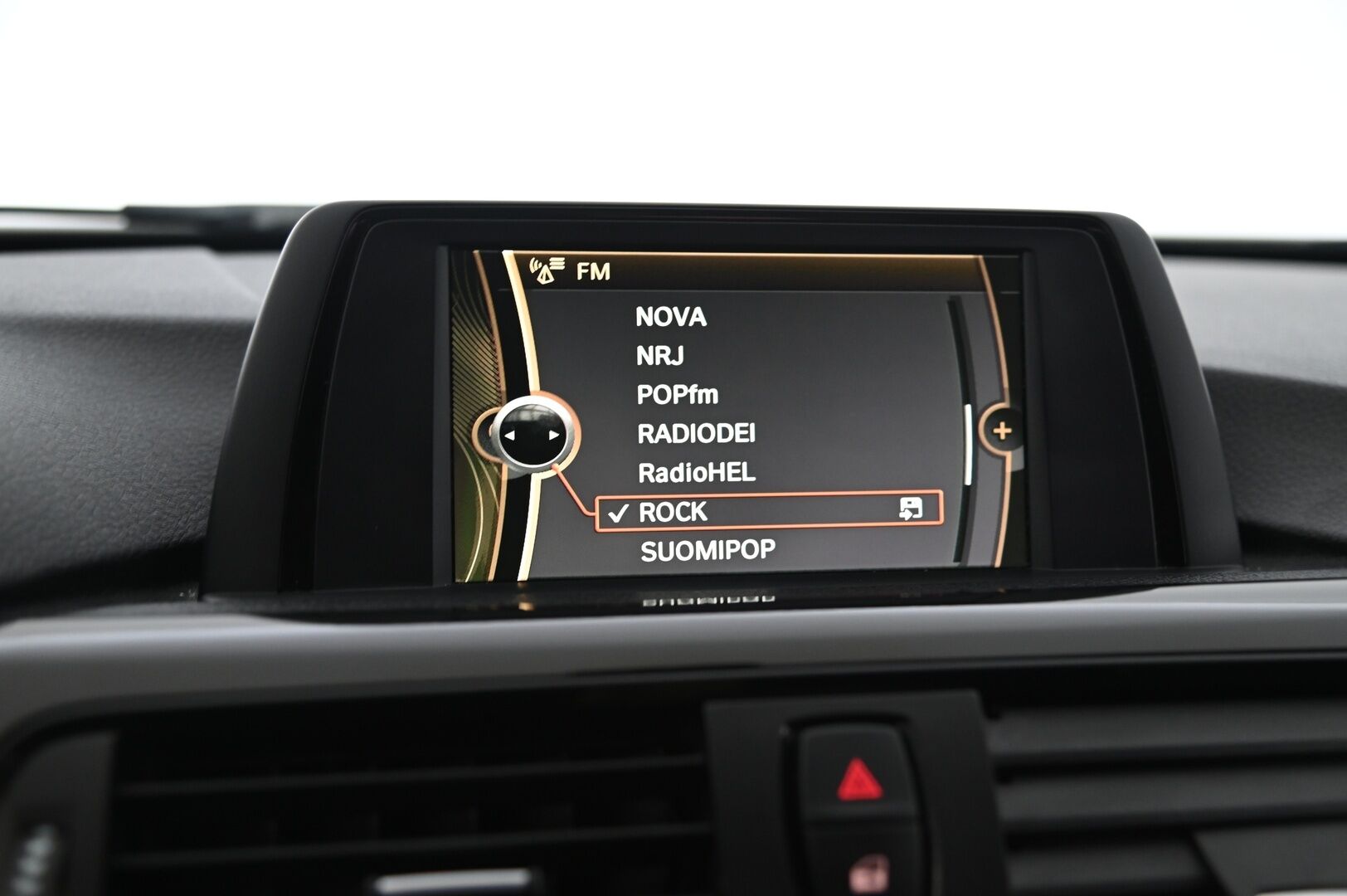 BMW 318 2013 d F30 SportLine *YritysOutlet - Myydään vain yrityksille* Ketju vaihdettu! / Sporttipenkit / Lohko / Xenon* - *YritysOutlet - Myydään vain yrityksille*