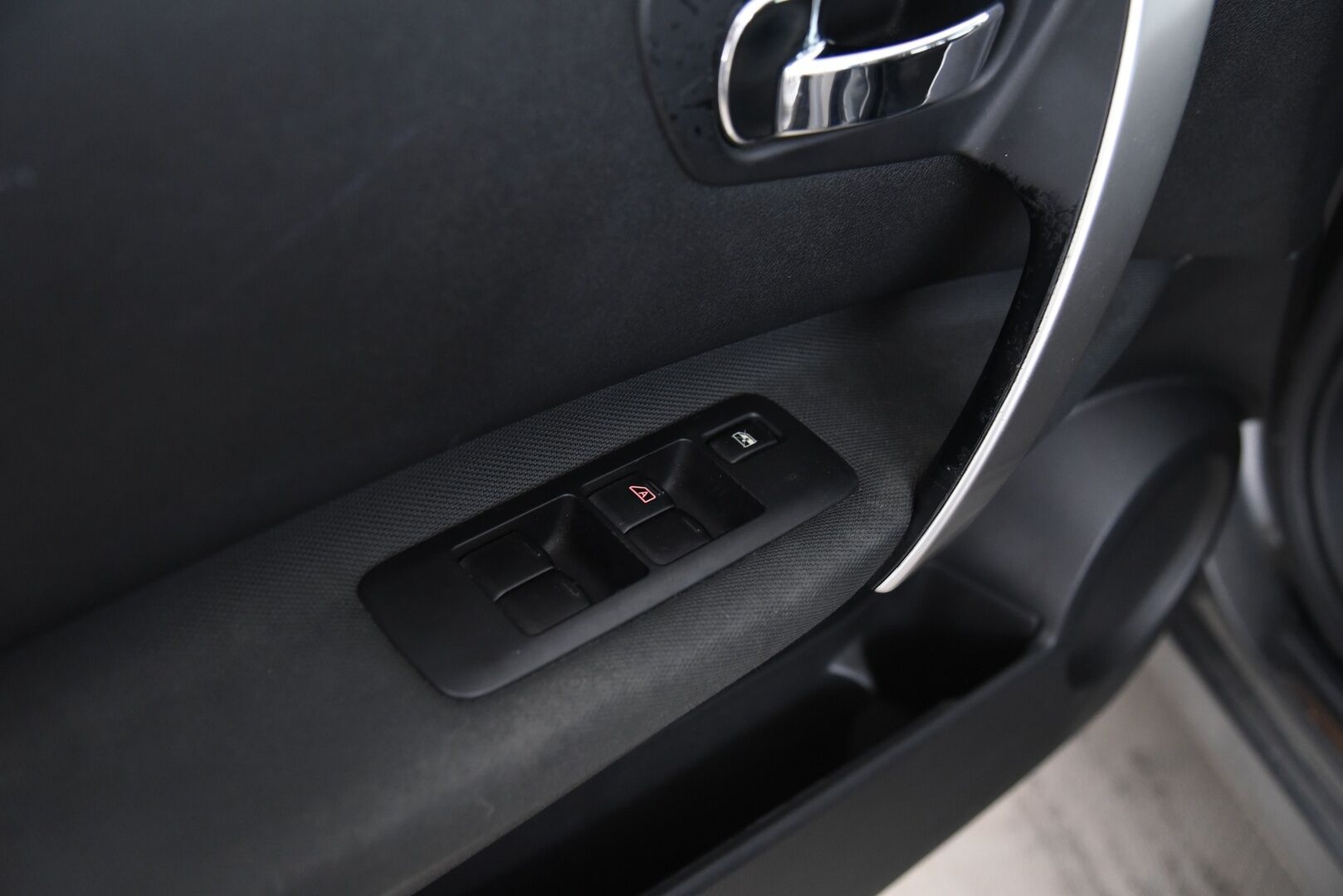 Nissan Qashqai 2012 1,6L Stop / Start System Acenta 2WD 5M/T MY11 - Myydään Huutokaupat.com:issa!