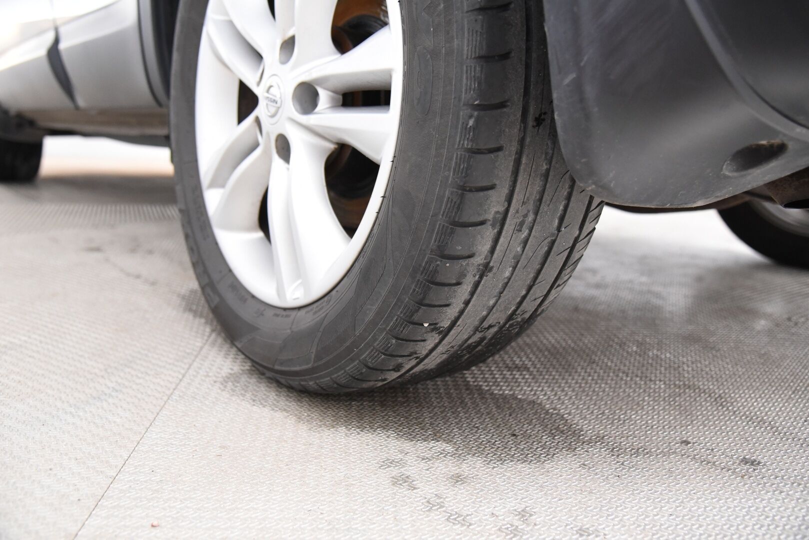 Nissan Qashqai 2012 1,6L Stop / Start System Acenta 2WD 5M/T MY11 - Myydään Huutokaupat.com:issa!