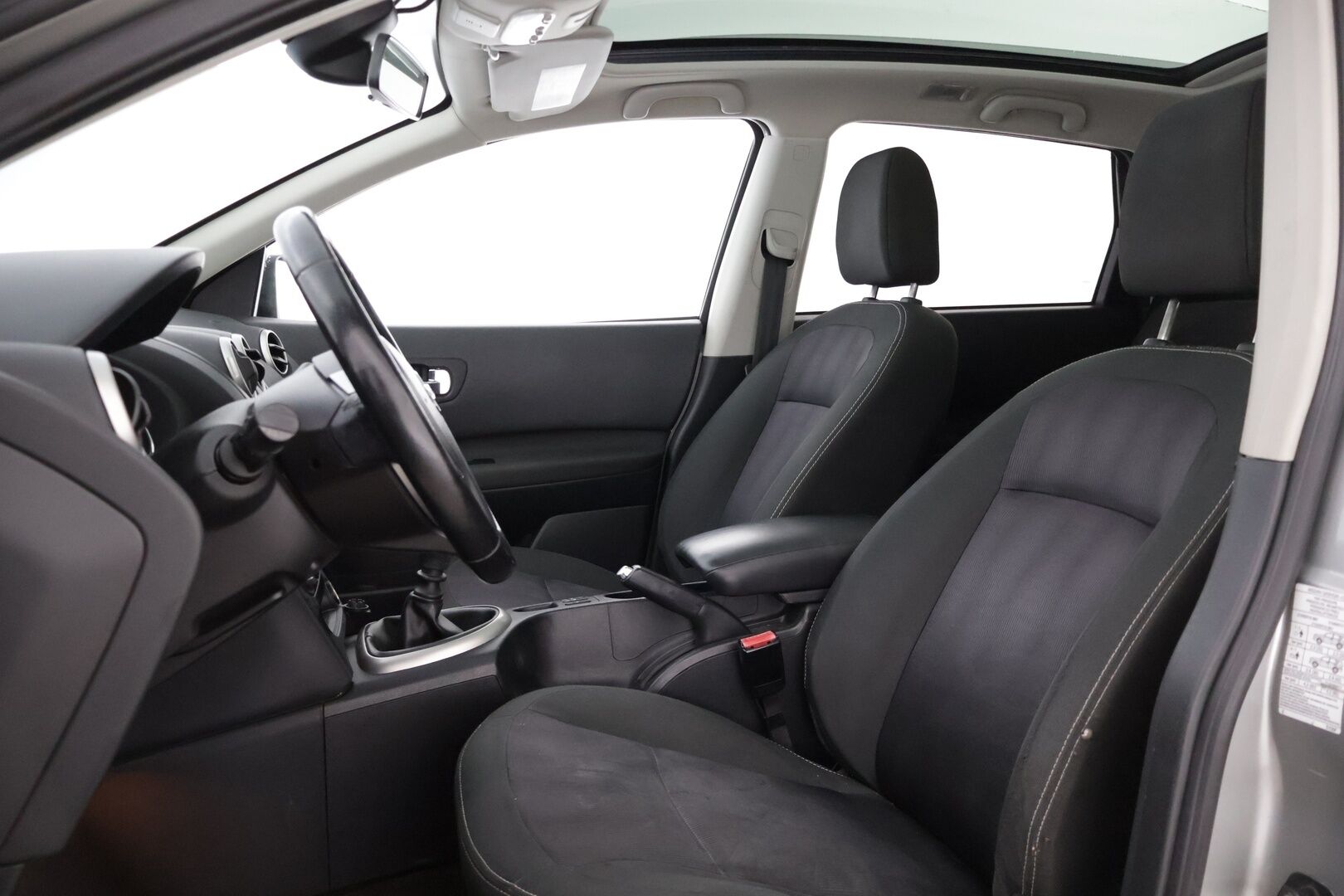 Nissan Qashqai+2 2012 1,6dCi DPF Stop / Start System Acenta 2WD 6M/T MY12 * / Myydään huutokaupassa / Vakkari / Lohko / * - Lohko puhaltimella, tässä myös vakionopeudensäädin 