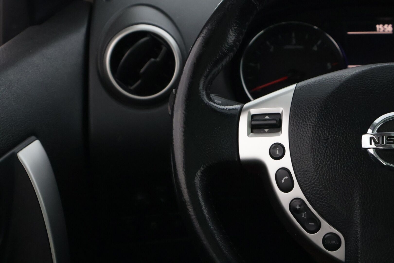 Nissan Qashqai+2 2012 1,6dCi DPF Stop / Start System Acenta 2WD 6M/T MY12 * / Myydään huutokaupassa / Vakkari / Lohko / * - Lohko puhaltimella, tässä myös vakionopeudensäädin 