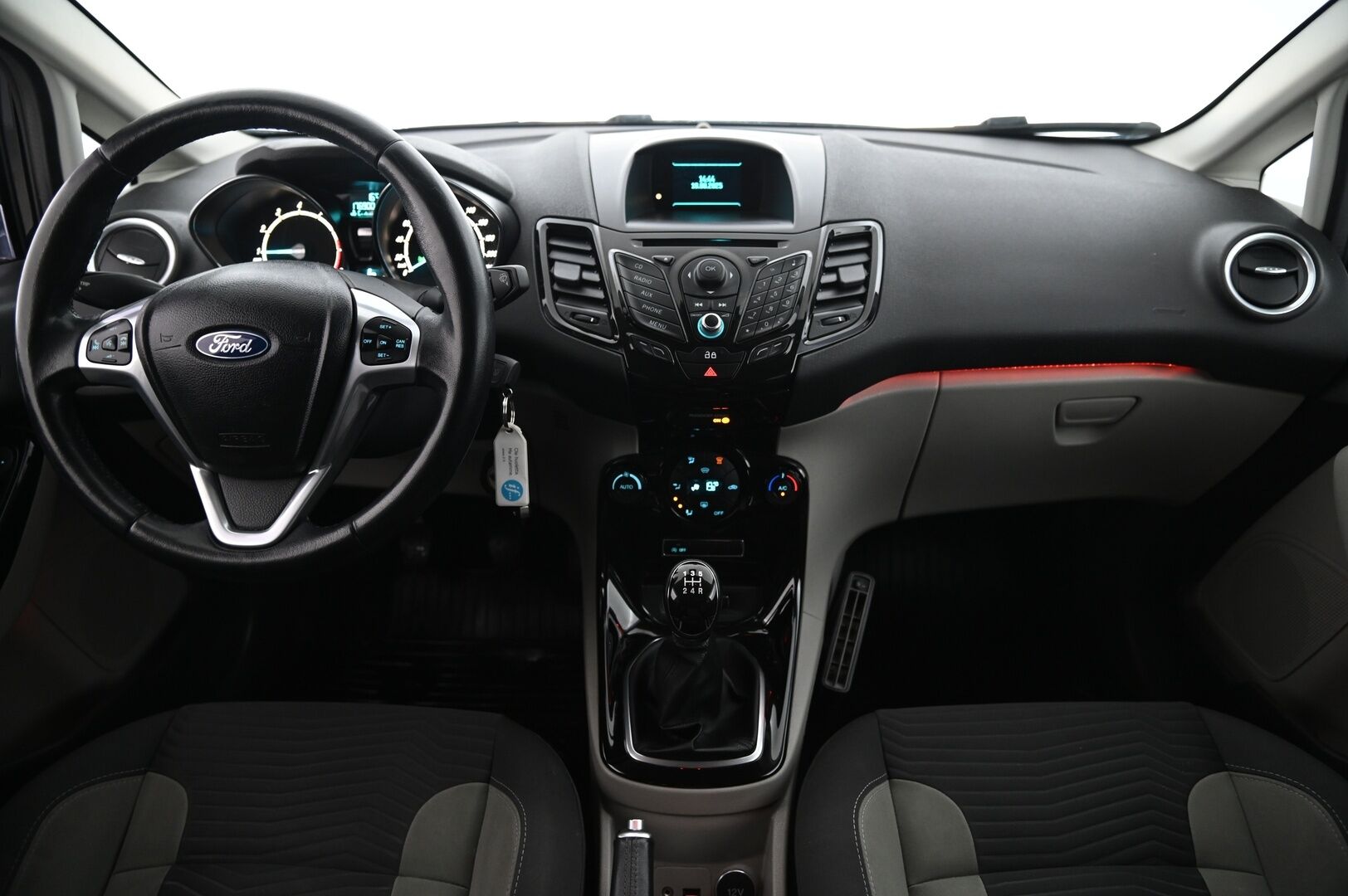 Ford Fiesta 2014 1,0 EcoBoost 125hv Start/Stop Titanium M5 5-ovinen *MYYDÄÄN HUUTOKAUPPA.COM* - https://huutokaupat.com/kohde/5671110/ford-fiesta-webasto-lammitettava-tuulilasi-2014
