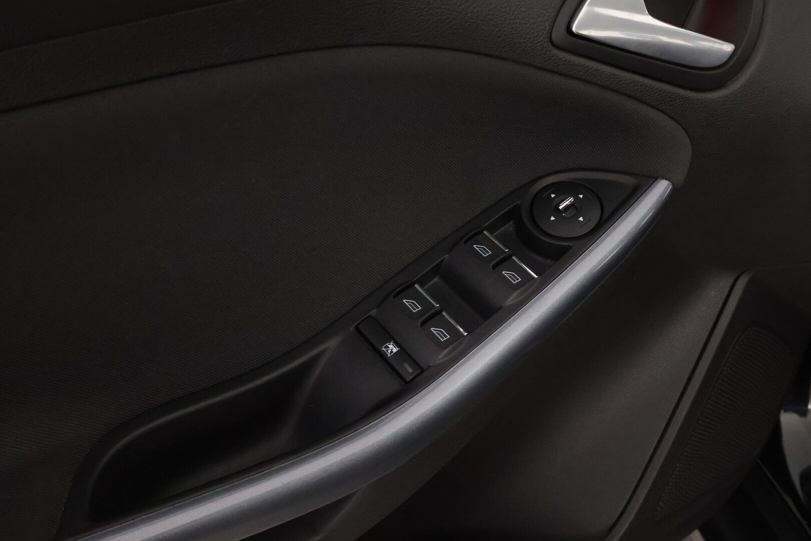 Ford Focus 2013 1,0 EcoBoost 125 hv Start/Stop Titanium M6 Wagon - Suomiauto | Vetokoukku | Vakkari | Lohko&Sisäpistoke | Aut.Ilmastointi | Jakopää tehty | Huippusiisti!
