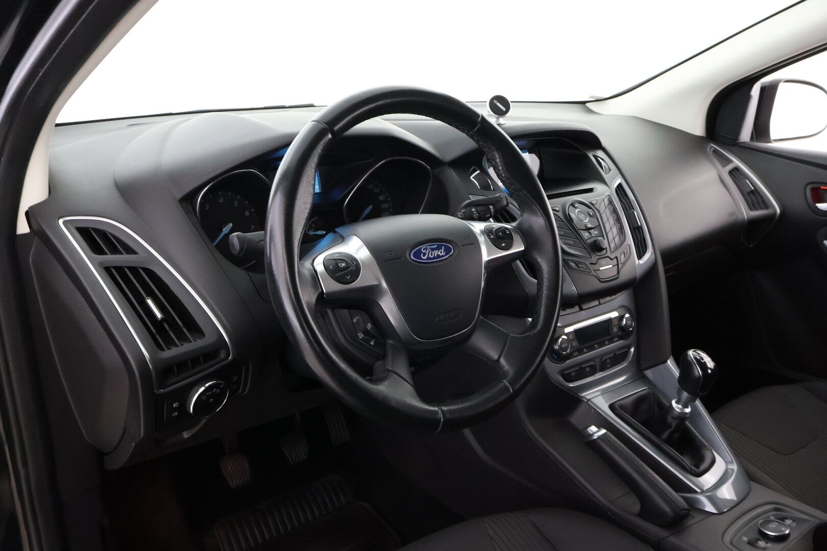 Ford Focus 2013 1,0 EcoBoost 125 hv Start/Stop Titanium M6 Wagon - Suomiauto | Vetokoukku | Vakkari | Lohko&Sisäpistoke | Aut.Ilmastointi | Jakopää tehty | Huippusiisti!