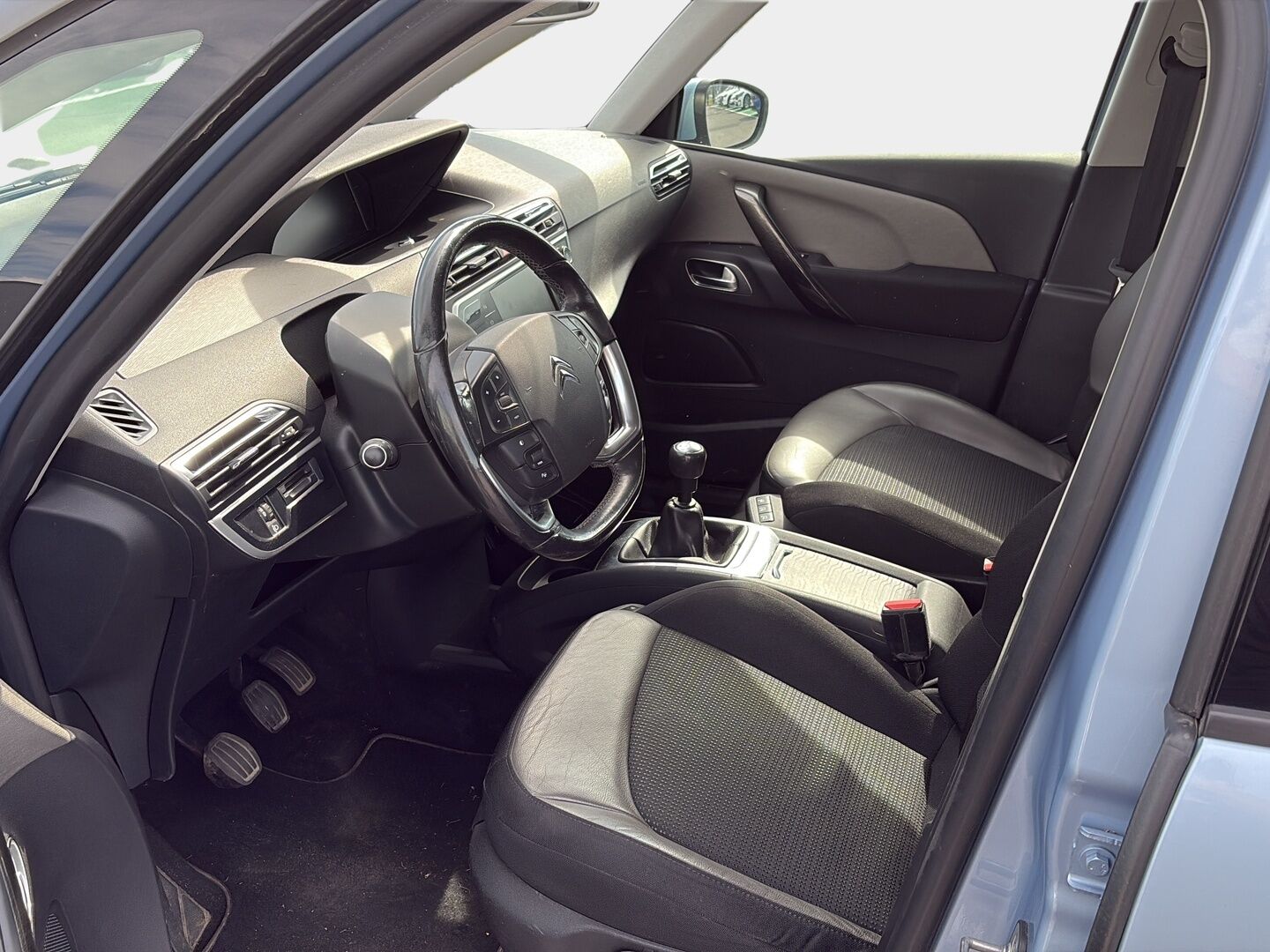 Citroen Grand C4 Picasso 2014 THP 156 Exclusive - 7-P | Hierovat istuimet | Peruutuskamera | Vakkari | BLIS | Sähköluukku | Puolinahat | Lohko+sisälämmitin | 2x hyvät renkaat!