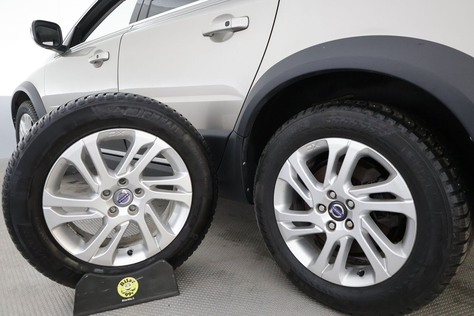 Volvo XC70 2014 D5 AWD Summum aut * Vakkari / P.tutka / Webasto / Koukku / Muistipenkki / Nahat / KeylessGo * - Suomi-auto / Kahdet renkaat aluvanteilla - HULLU BLACKWEEK KORKOTARJOUS 2,49%