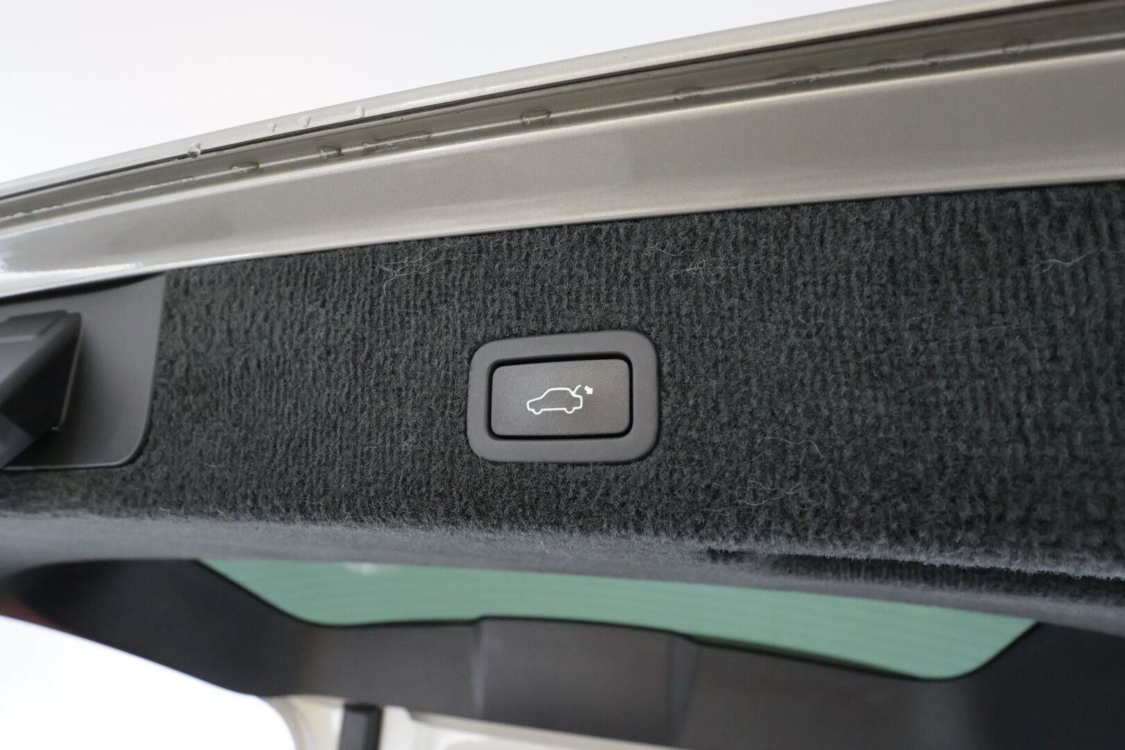 Volvo XC70 2014 D5 AWD Summum aut * Vakkari / P.tutka / Webasto / Koukku / Muistipenkki / Nahat / KeylessGo * - Suomi-auto / Kahdet renkaat aluvanteilla - HULLU BLACKWEEK KORKOTARJOUS 2,49%