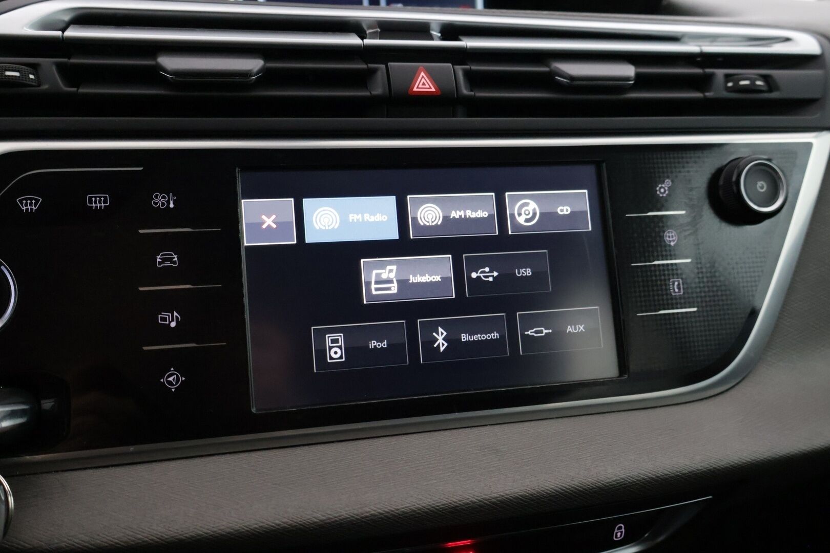 Citroen Grand C4 Picasso 2014 e-THP 165 Intensive Automaatti 7P - Suomi-auto | Huoltokirja | Lohkolämmitin | Navigointi | Peruutuskamera | Keyless