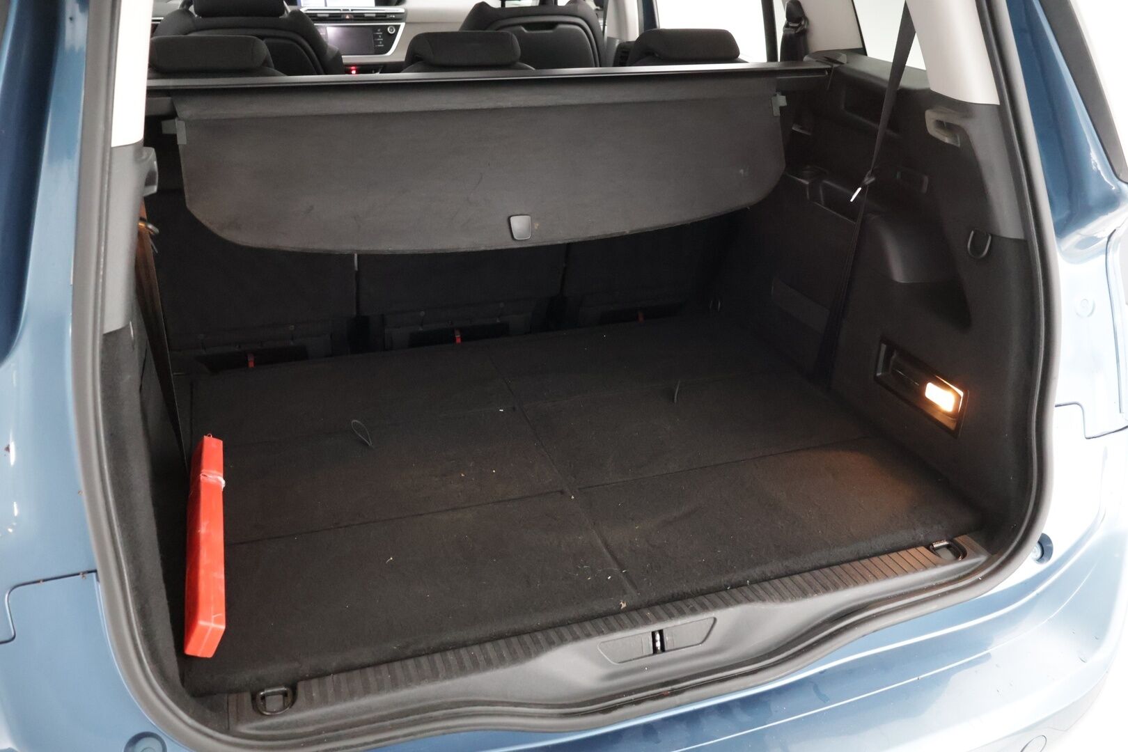 Citroen Grand C4 Picasso 2014 e-THP 165 Intensive Automaatti 7P - Suomi-auto | Huoltokirja | Lohkolämmitin | Navigointi | Peruutuskamera | Keyless