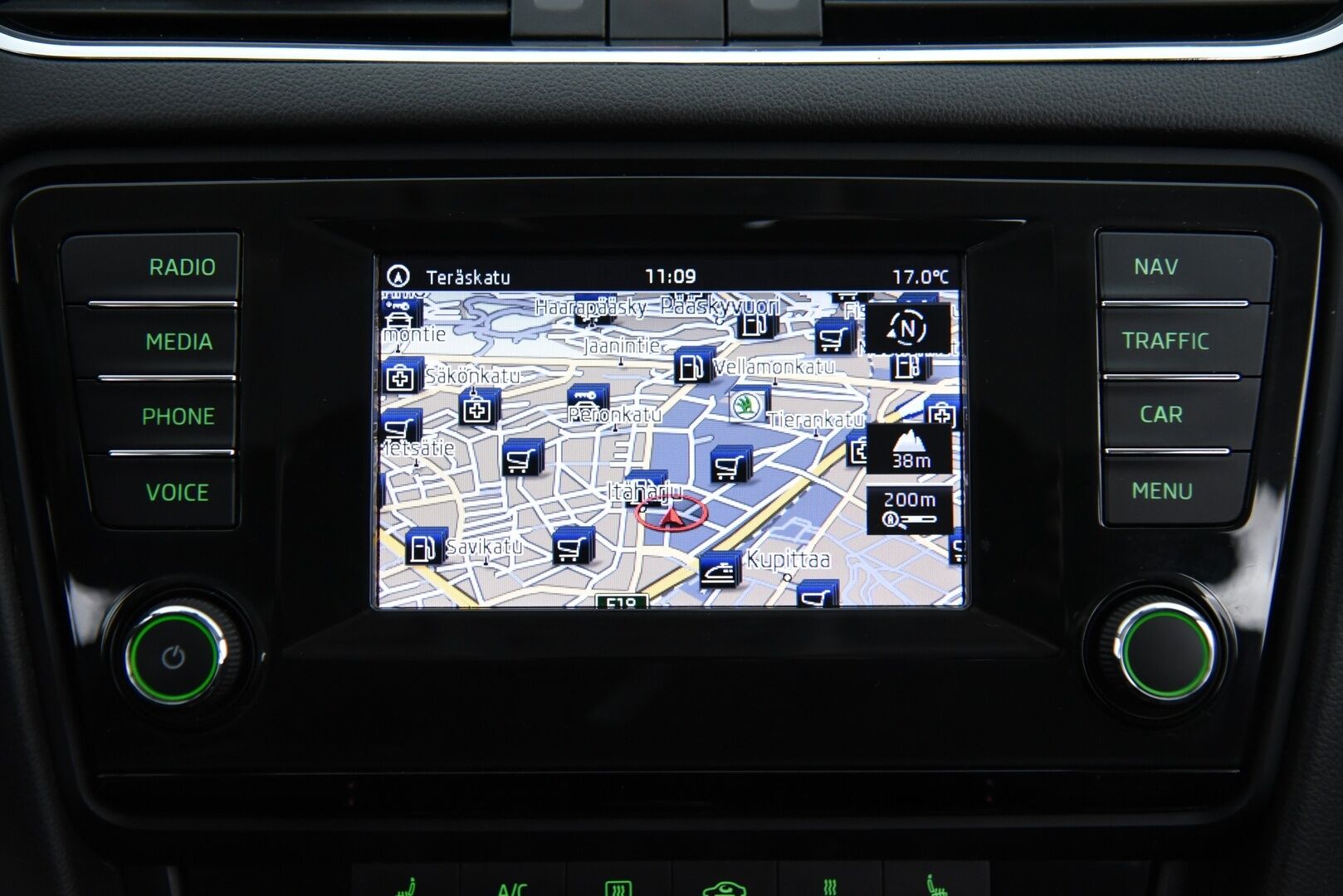 Skoda Octavia 2014 Combi 2,0 TDI 150 4x4 Ambition / Suomi-Auto / Webasto / Vakkari / Navi / Koukku - 2x mekkirenkaat / P.tutka