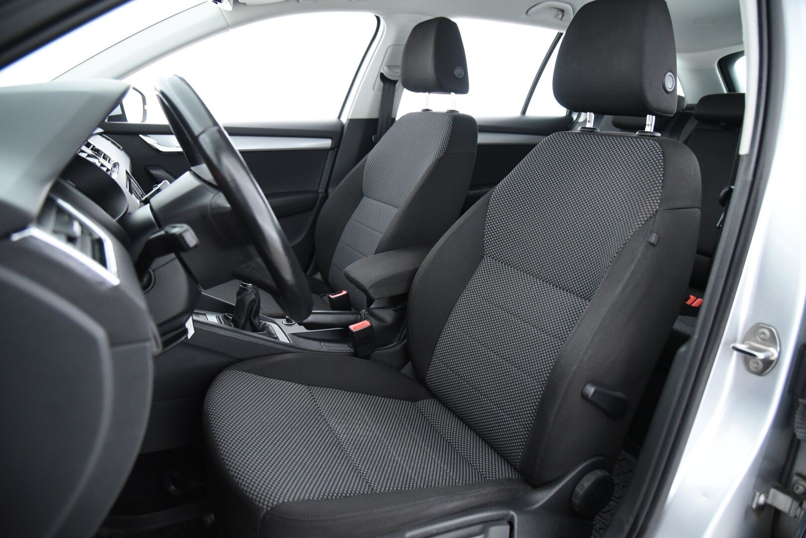 Skoda Octavia 2014 Combi 2,0 TDI 150 4x4 Ambition / Suomi-Auto / Webasto / Vakkari / Navi / Koukku - 2x mekkirenkaat / P.tutka