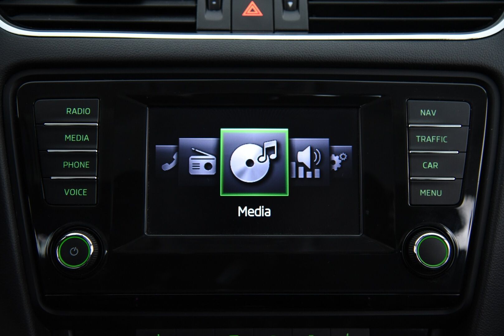 Skoda Octavia 2014 Combi 2,0 TDI 150 4x4 Ambition / Suomi-Auto / Webasto / Vakkari / Navi / Koukku - 2x mekkirenkaat / P.tutka