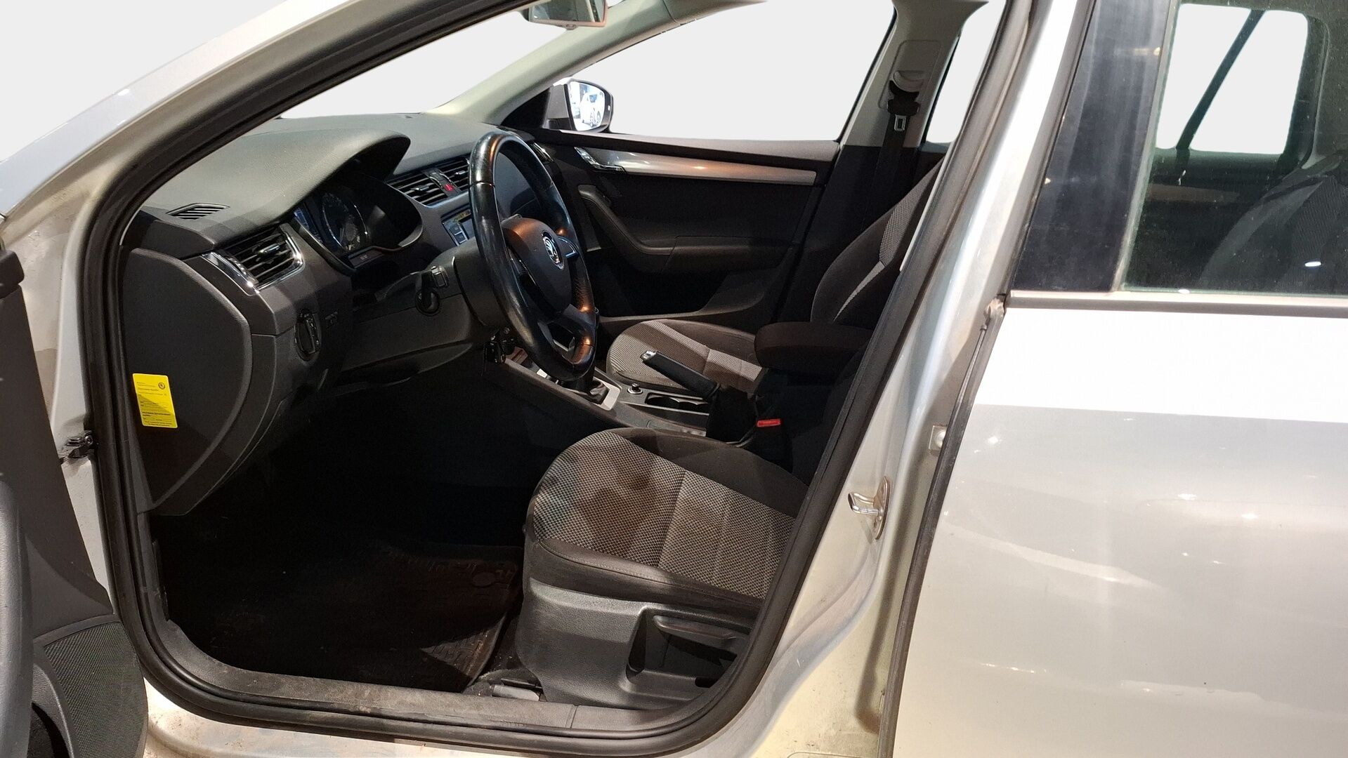 Skoda Octavia 2014 Combi 2,0 TDI 150 4x4 Ambition / Suomi-Auto / Webasto / Vakkari / Navi / Koukku - 2x mekkirenkaat / P.tutka