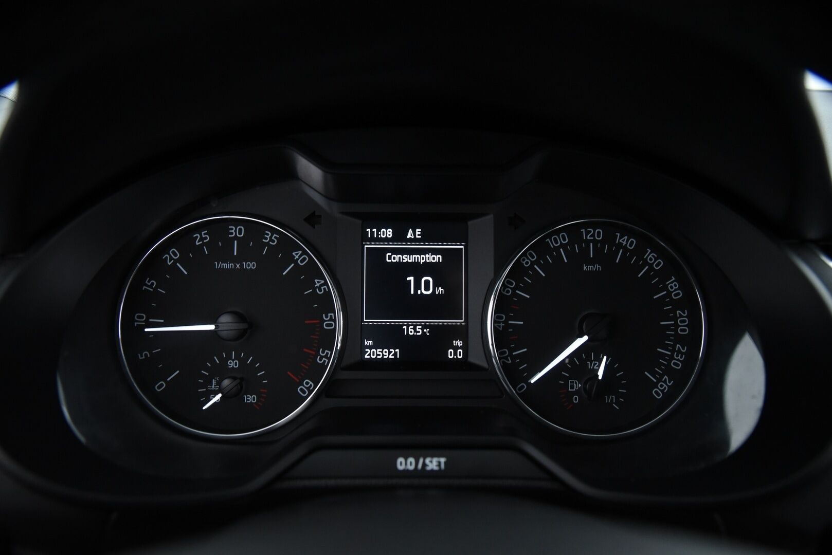 Skoda Octavia 2014 Combi 2,0 TDI 150 4x4 Ambition / Suomi-Auto / Webasto / Vakkari / Navi / Koukku - 2x mekkirenkaat / P.tutka