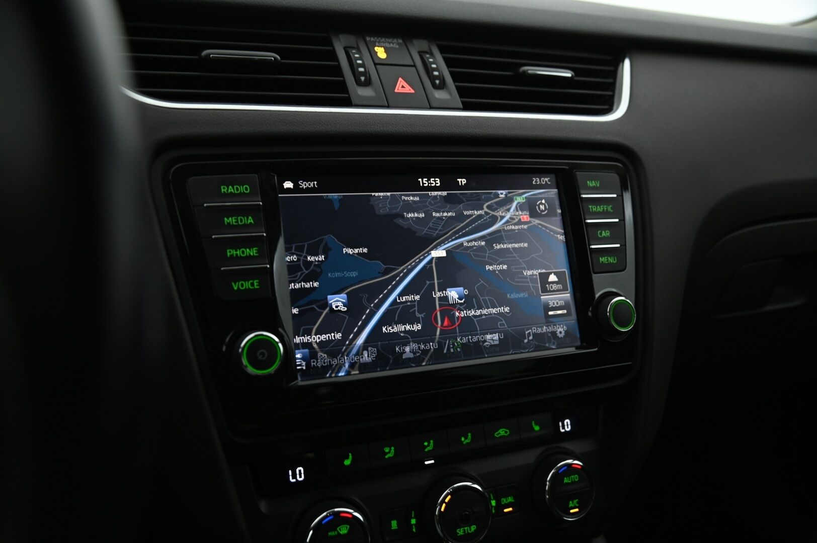 Skoda Octavia 2015 1,8 TSI L&K DSG Autom. *Myydään huutokaupat.com* - Myydään huutokaupat.com