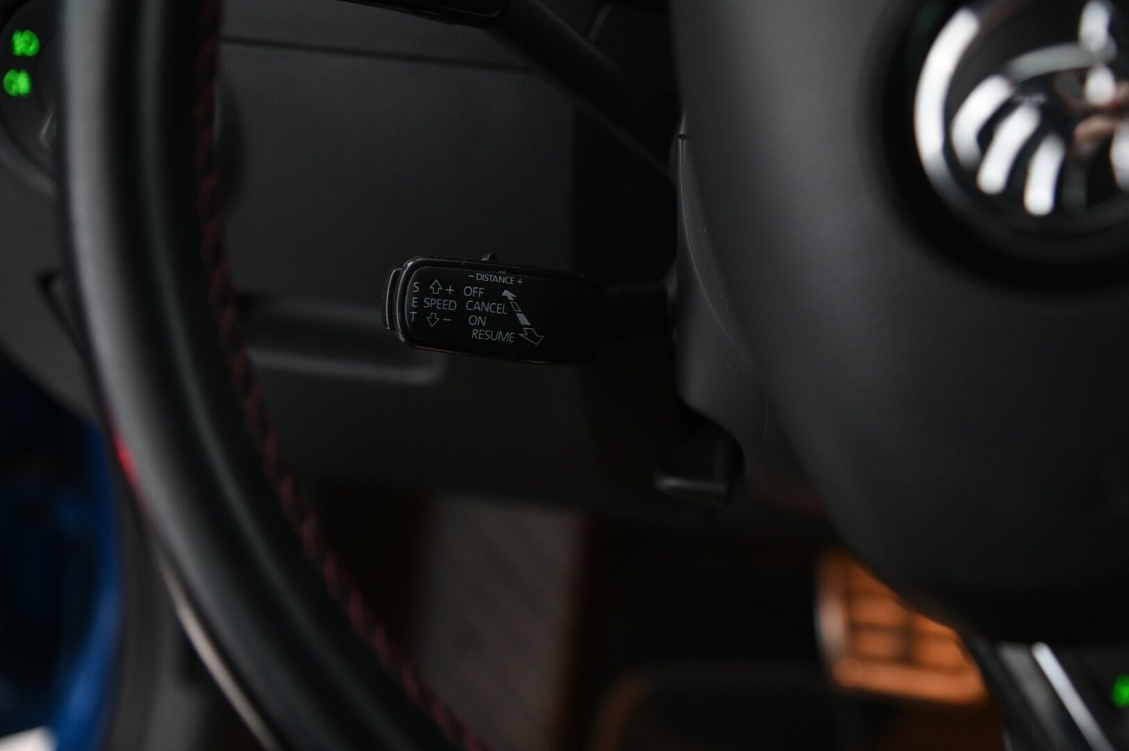 Skoda Octavia 2015 Combi 2,0 TDI RS DSG Autom. - RS Challenge | ACC | Webasto | Navi | Vetokoukku | P:Kamera | 2x Renkaat&Vanteet