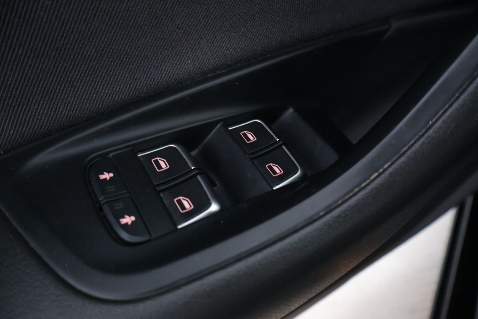 Audi A6 2014 Sedan Business 2,0 TDI 130 kW multitronic Start-Stop *YritysOutlet - Myydään vain yrityksille* - |Lohko | Sähkökontti | Vakkari | Start & Stop | Xenon