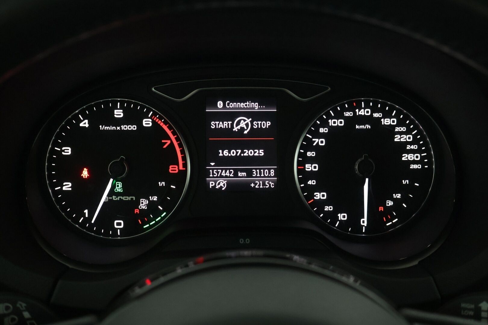 Audi A3 2014 Sportback g-tron Business Sport 1,4 TFSI * Urheiluistuimet / Xenon / Lohko + sisä / P-tutkat * - Renkaat kunnossa / Katsastettu / Jakopää ok / HALPA *