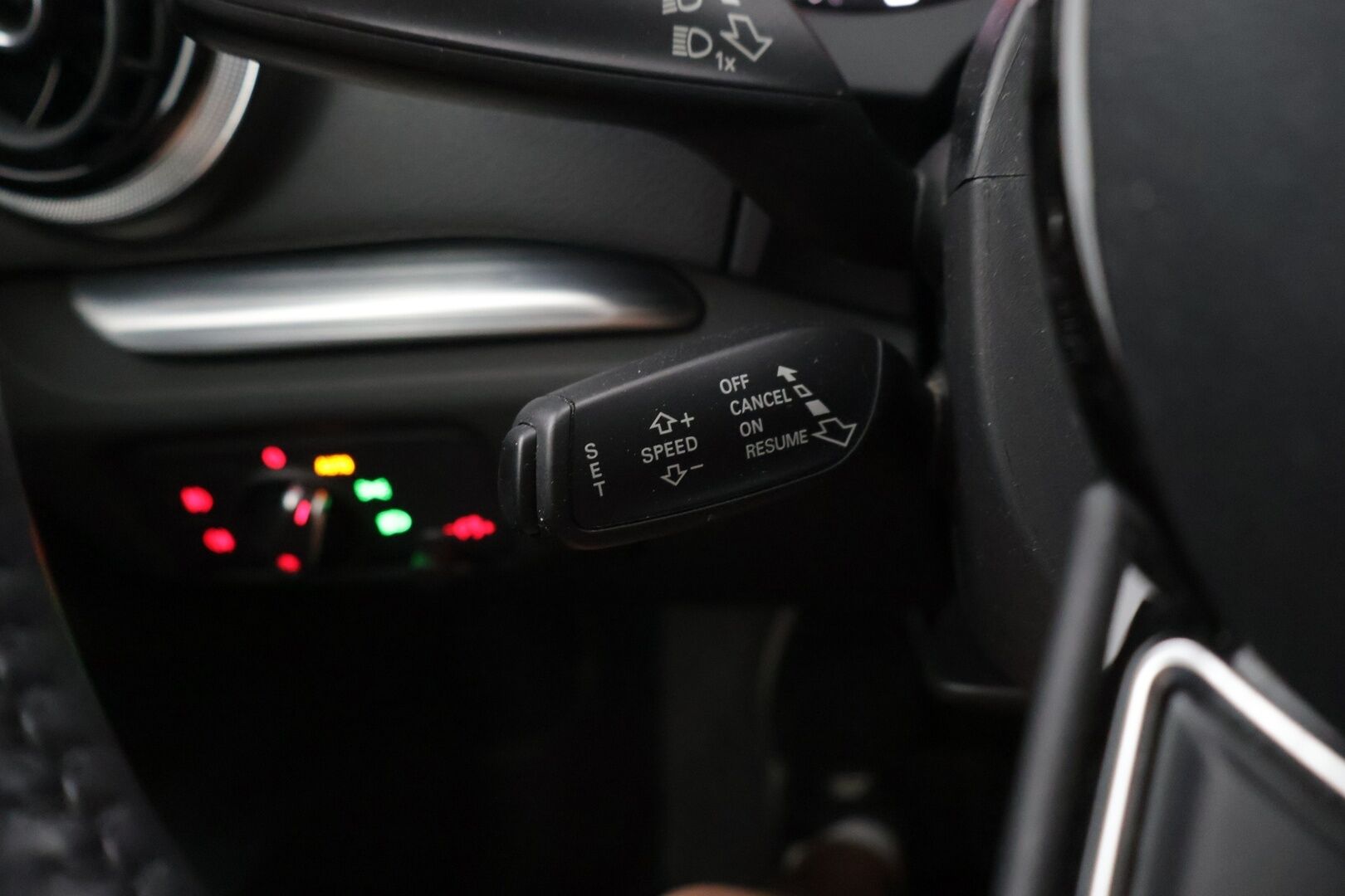 Audi A3 2014 Sportback g-tron Business Sport 1,4 TFSI * Urheiluistuimet / Xenon / Lohko + sisä / P-tutkat * - Renkaat kunnossa / Katsastettu / Jakopää ok / HALPA *
