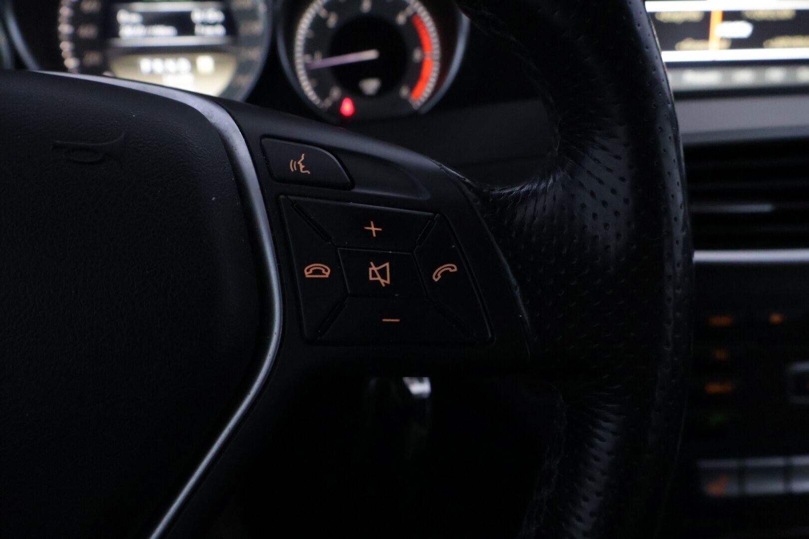 Mercedes-Benz C 2011 C 250 CDI 4MATIC - YritysOutlet - Myydään vain yrityksille - | Lohko+SP | Navi | Harman/Kardon | Taittuva Koukku | Tutkat | Vaaleat Ortopedi Sähkönahat | 2x Mersun Alut | Hyvillä Renkailla | Juuri Huollettu |