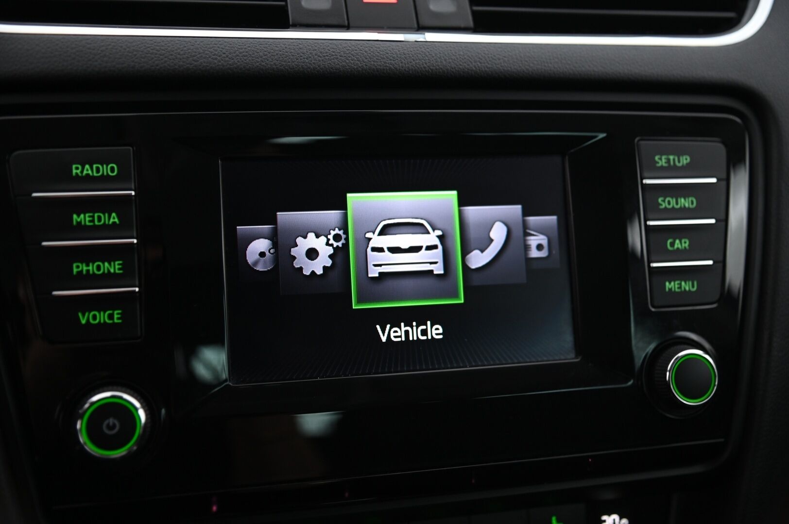 Skoda Octavia 2014 Combi 1,8 TSI 4x4 Elegance DSG Autom. *Webasto / Koukku / Kuskin penkki muistilla / Suomi-auto* - *Kahdet renkaat aluvanteilla / Juuri huollettu!*