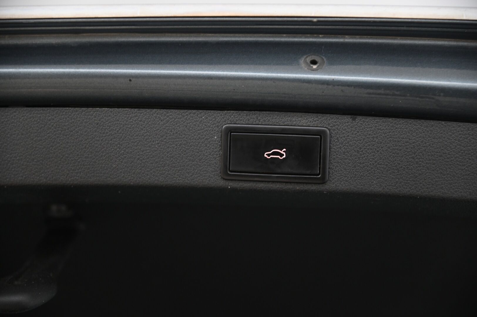 Skoda Octavia 2014 Combi 1,8 TSI 4x4 Elegance DSG Autom. *Webasto / Koukku / Kuskin penkki muistilla / Suomi-auto* - *Kahdet renkaat aluvanteilla / Juuri huollettu!*