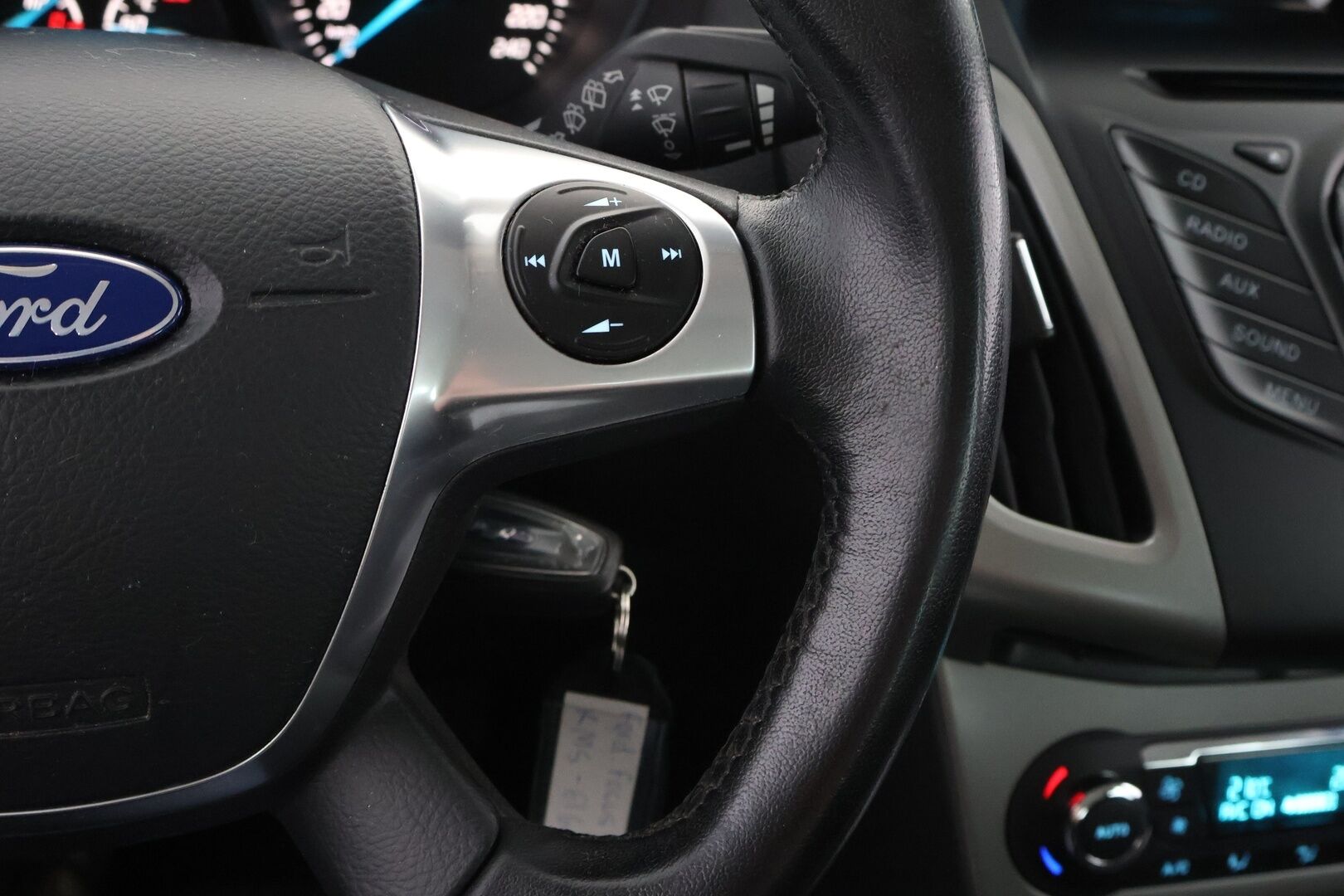 Ford Focus 2014 1,0 EcoBoost 125 hv EcoBoost Edition M6 Wagon - *Koukku / Lohkolämmitin / Vakinopeudensäädin / Jakohihna vaihdettu / Juuri tullut Tampereelle!*