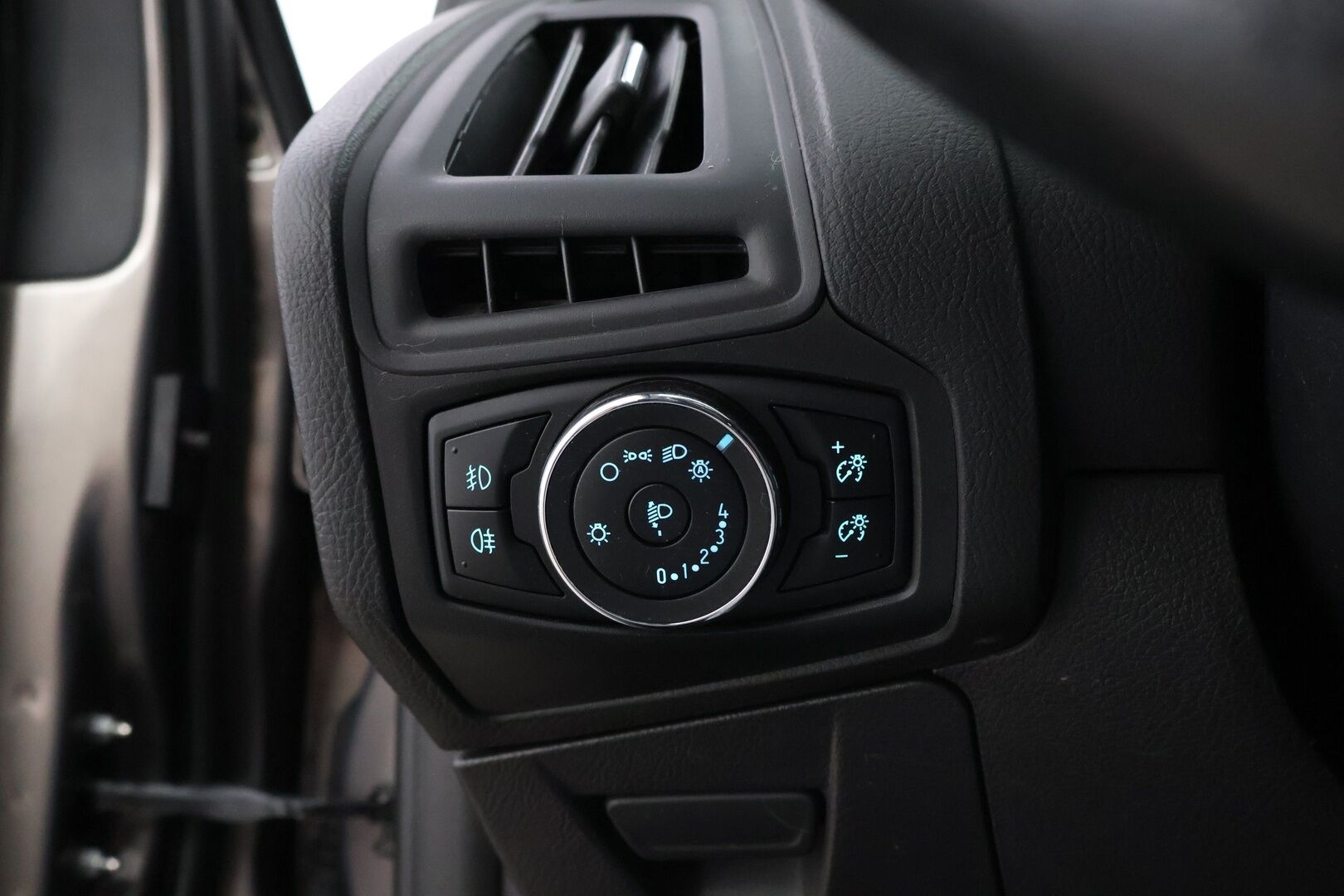 Ford Focus 2014 1,0 EcoBoost 125 hv EcoBoost Edition M6 Wagon - *Koukku / Lohkolämmitin / Vakinopeudensäädin / Jakohihna vaihdettu / Juuri tullut Tampereelle!*