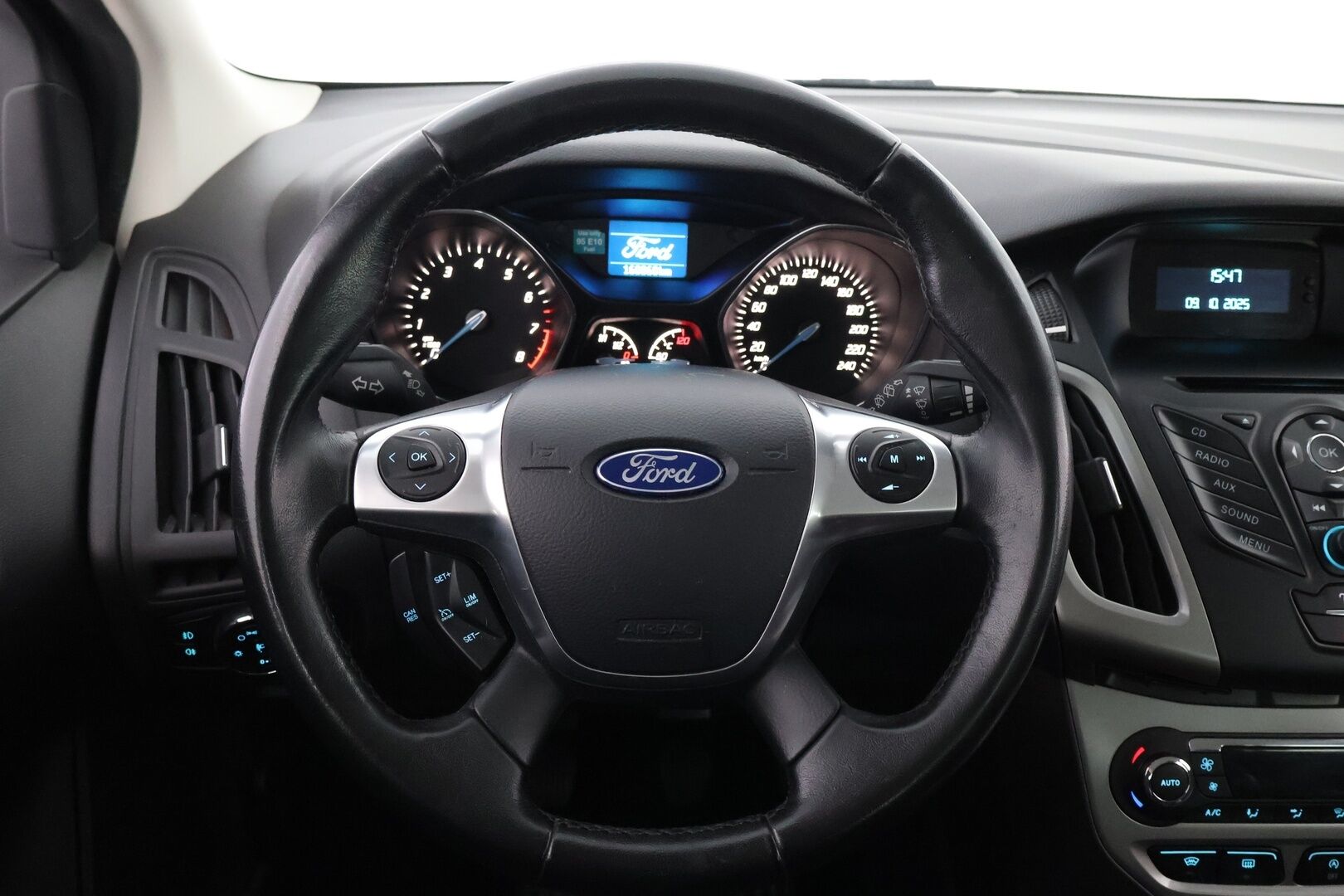Ford Focus 2014 1,0 EcoBoost 125 hv EcoBoost Edition M6 Wagon - *Koukku / Lohkolämmitin / Vakinopeudensäädin / Jakohihna vaihdettu / Juuri tullut Tampereelle!*