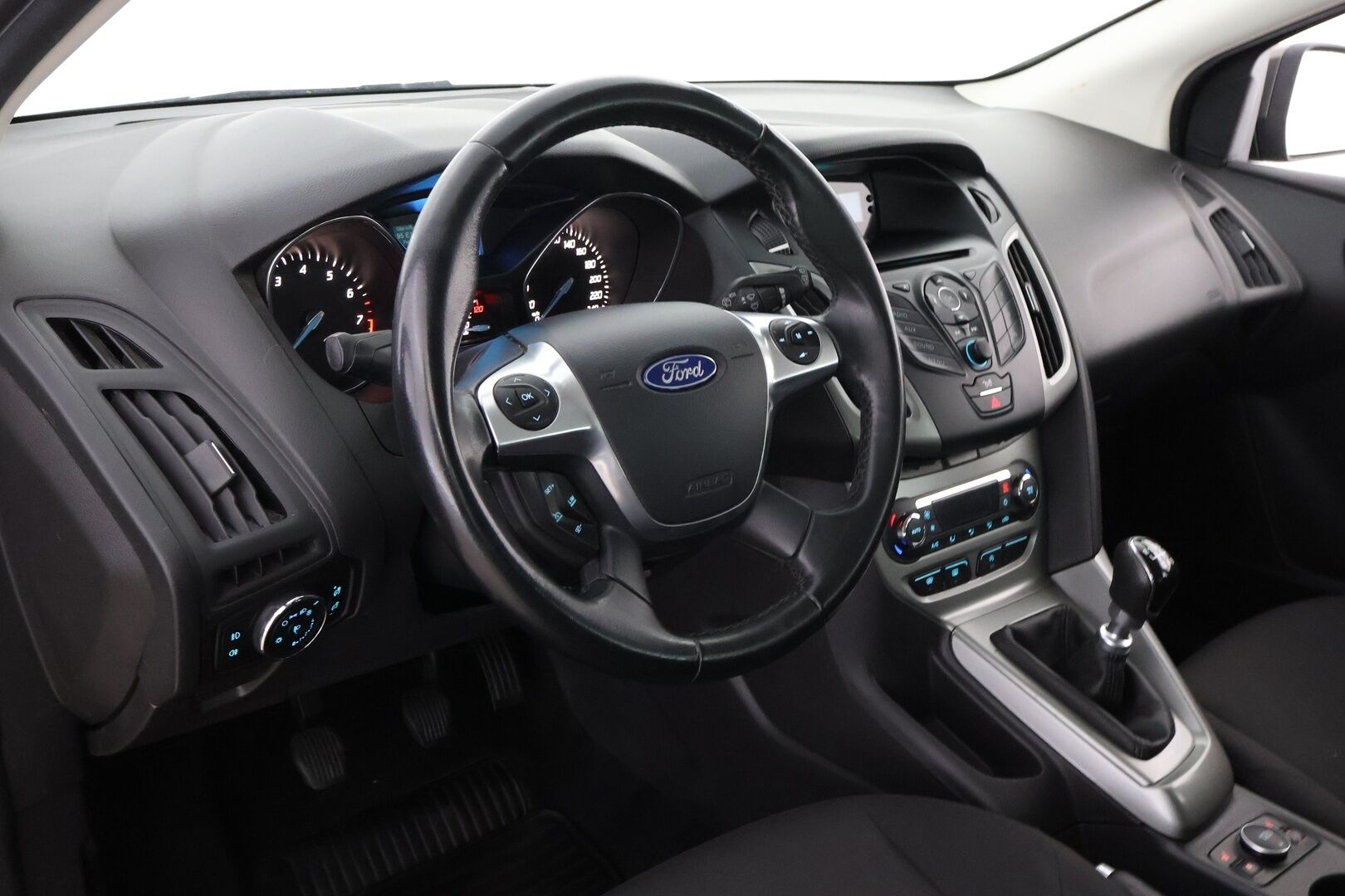 Ford Focus 2014 1,0 EcoBoost 125 hv EcoBoost Edition M6 Wagon - *Koukku / Lohkolämmitin / Vakinopeudensäädin / Jakohihna vaihdettu / Juuri tullut Tampereelle!*