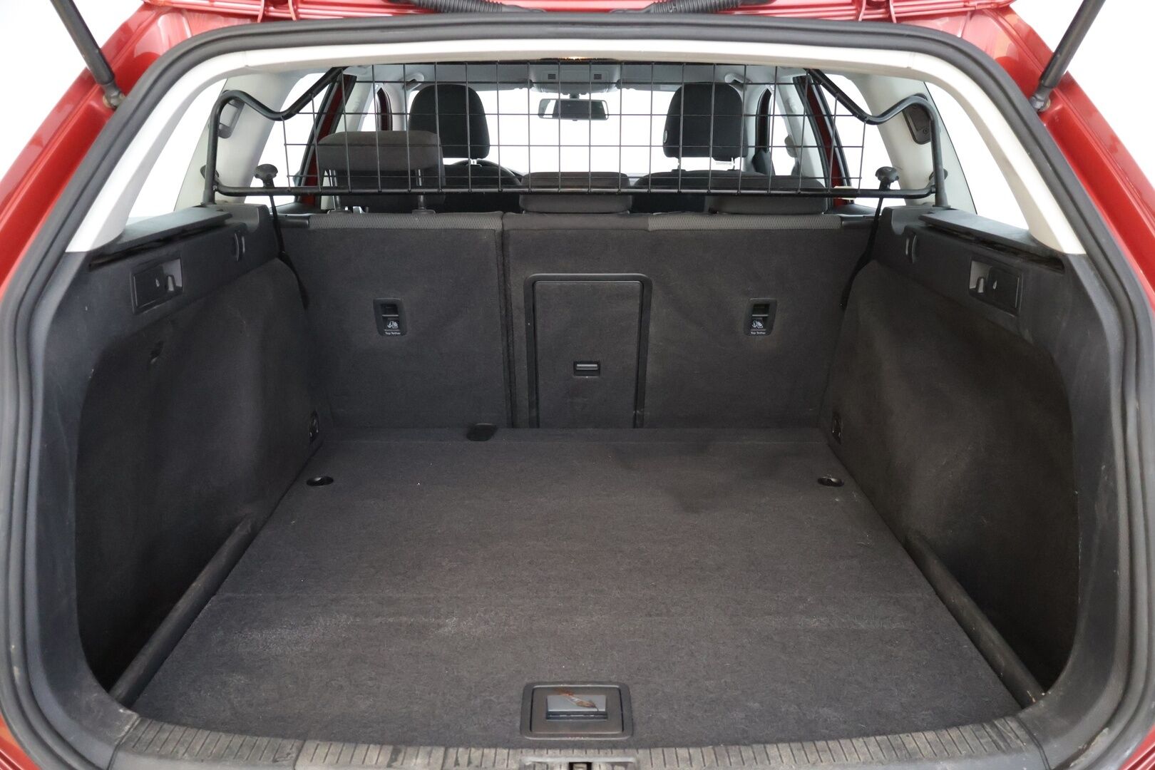 Volkswagen Golf 2014 Variant Comfortline 1,4 TSI 90 kW (122 hv) BlueMotion Technology - * Auto myydään Huutokaupat.com * - * Suomiauto / Lohkolämmitin / Vetokoukku / 2x alut *