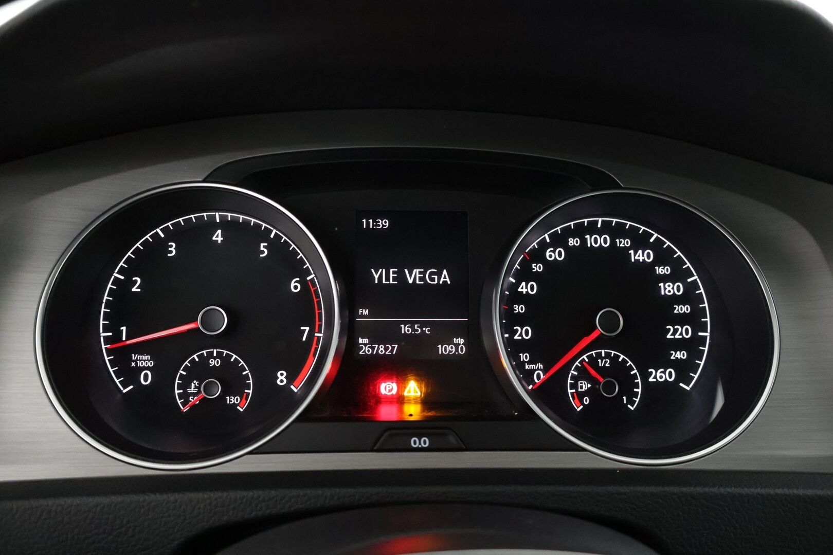 Volkswagen Golf 2014 Variant Comfortline 1,4 TSI 90 kW (122 hv) BlueMotion Technology - * Auto myydään Huutokaupat.com * - * Suomiauto / Lohkolämmitin / Vetokoukku / 2x alut *