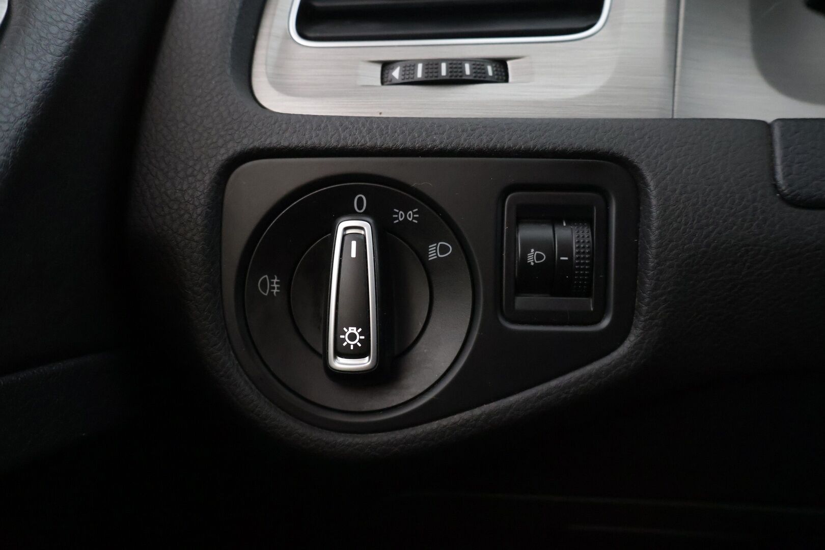 Volkswagen Golf 2014 Variant Comfortline 1,4 TSI 90 kW (122 hv) BlueMotion Technology - * Auto myydään Huutokaupat.com * - * Suomiauto / Lohkolämmitin / Vetokoukku / 2x alut *