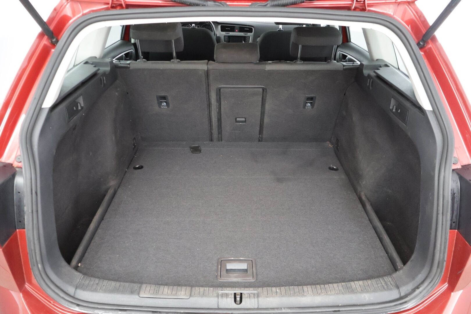 Volkswagen Golf 2014 Variant Comfortline 1,4 TSI 90 kW (122 hv) BlueMotion Technology - * Auto myydään Huutokaupat.com * - * Suomiauto / Lohkolämmitin / Vetokoukku / 2x alut *