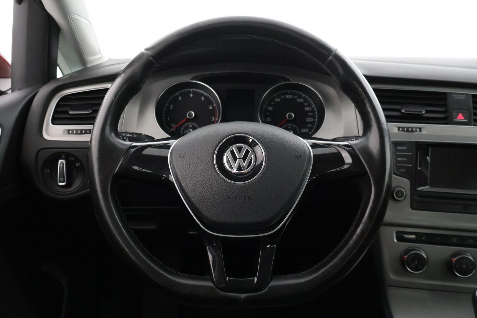 Volkswagen Golf 2014 Variant Comfortline 1,4 TSI 90 kW (122 hv) BlueMotion Technology - * Auto myydään Huutokaupat.com * - * Suomiauto / Lohkolämmitin / Vetokoukku / 2x alut *