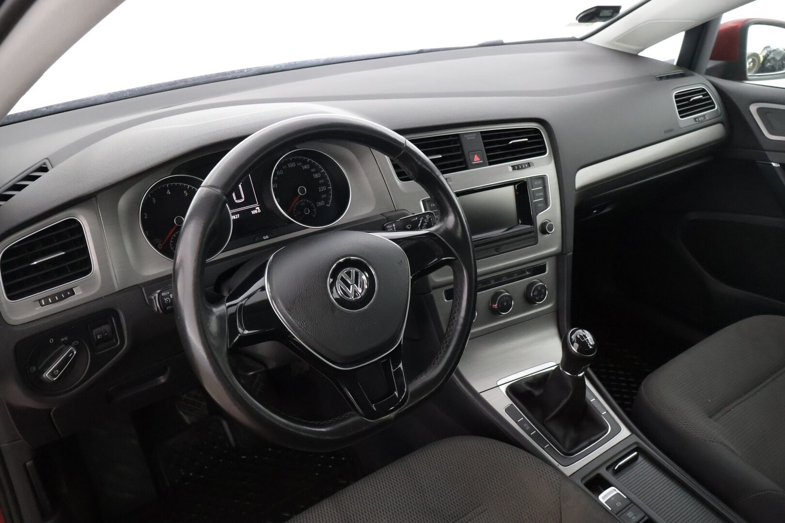 Volkswagen Golf 2014 Variant Comfortline 1,4 TSI 90 kW (122 hv) BlueMotion Technology - * Auto myydään Huutokaupat.com * - * Suomiauto / Lohkolämmitin / Vetokoukku / 2x alut *