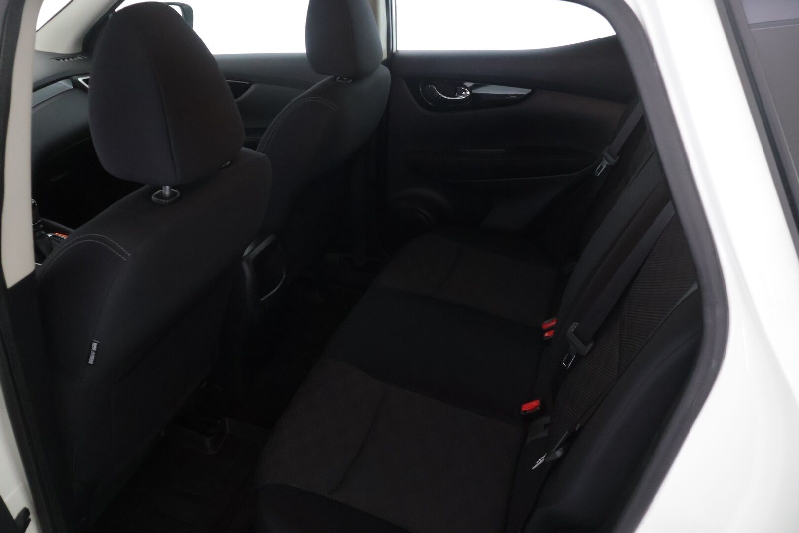 Nissan Qashqai 2014 DIG-T 115 Acenta 2WD 6M/T Safety Pack - Suomi-auto | Lohkolämmitin | P-Tutkat | Koukku | 2x Renkaat