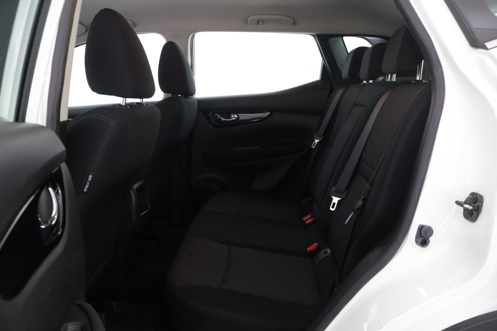 Nissan Qashqai 2014 DIG-T 115 Acenta 2WD 6M/T Safety Pack - Suomi-auto | Lohkolämmitin | P-Tutkat | Koukku | 2x Renkaat