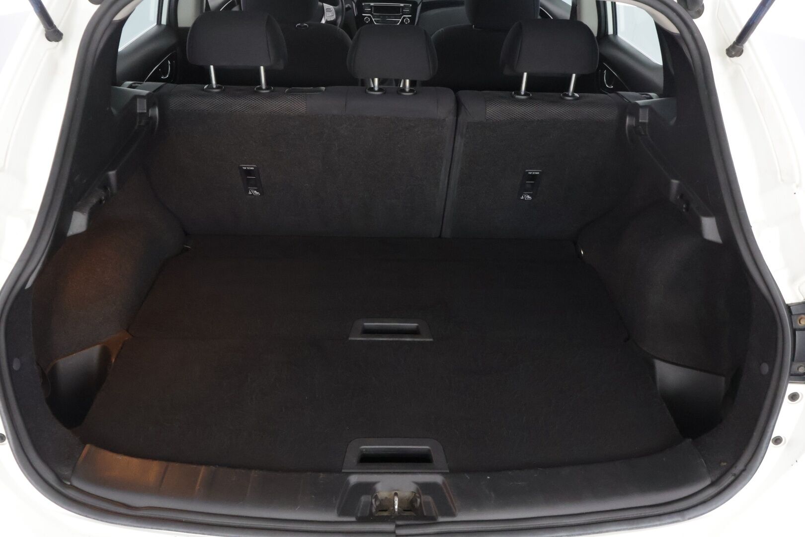 Nissan Qashqai 2014 DIG-T 115 Acenta 2WD 6M/T Safety Pack - Suomi-auto | Lohkolämmitin | P-Tutkat | Koukku | 2x Renkaat