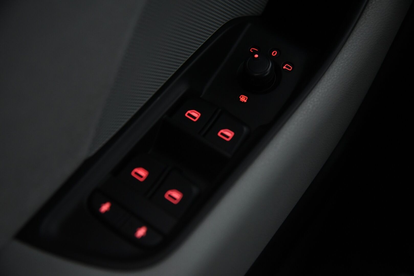 Audi A3 2014 Sportback Land of quattro Edition 2,0 TDI 110 kW quattro / Koukku / Xenon / Lohkolämmitin / Alcantara - Hieno Suomi-auto nelivetona / Juuri huollettu!