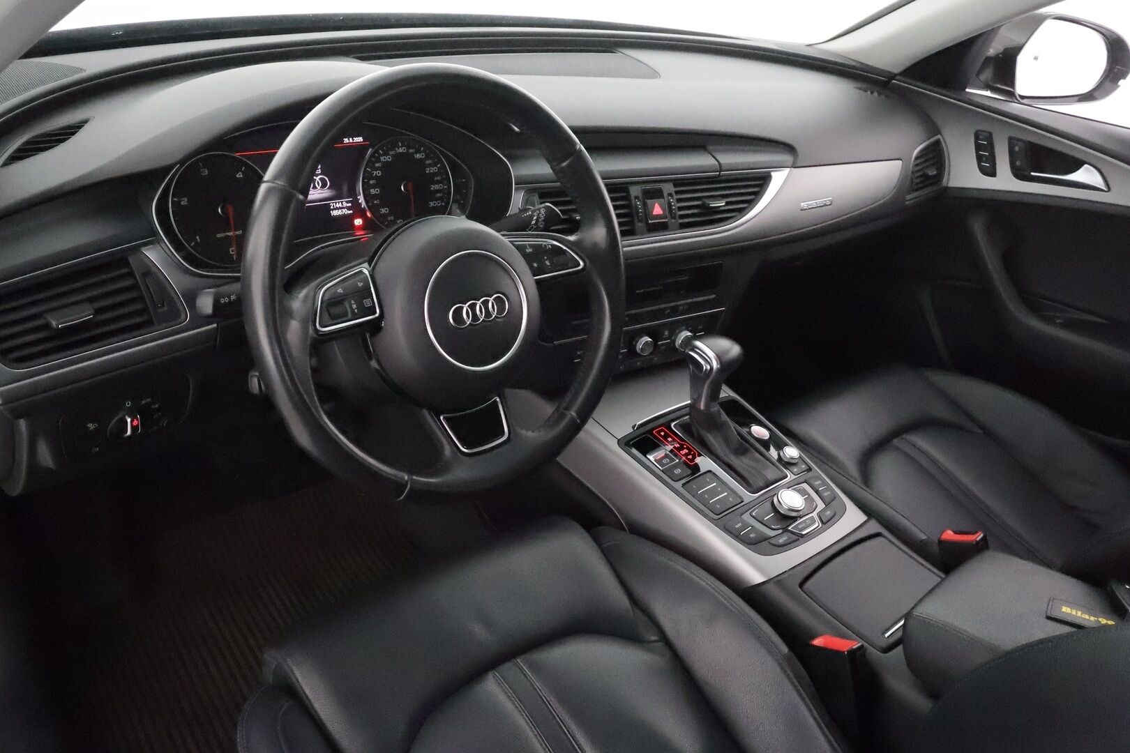 Audi A6 allroad quattro 2014 Business 3,0 V6 TDI 150 kW S tronic **Webasto / Koukku / Ilma-alusta / Xenon / Sporttinahat Muistilla / P.Tutkat** - Suomi-auto / Kahdet Renkaat 
