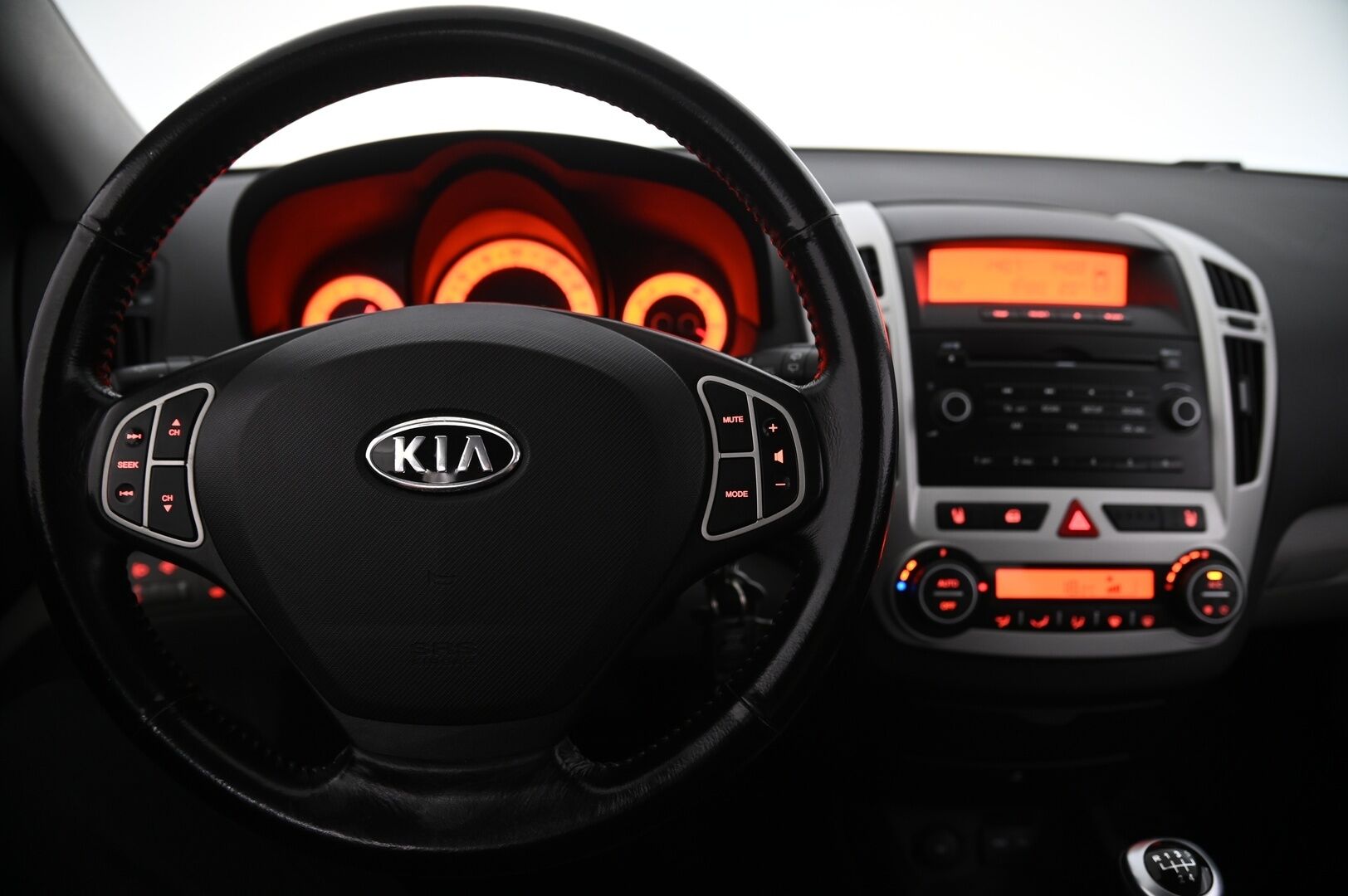 Kia Ceed 2007 1.6l *Myydään Huutokaupat.com*