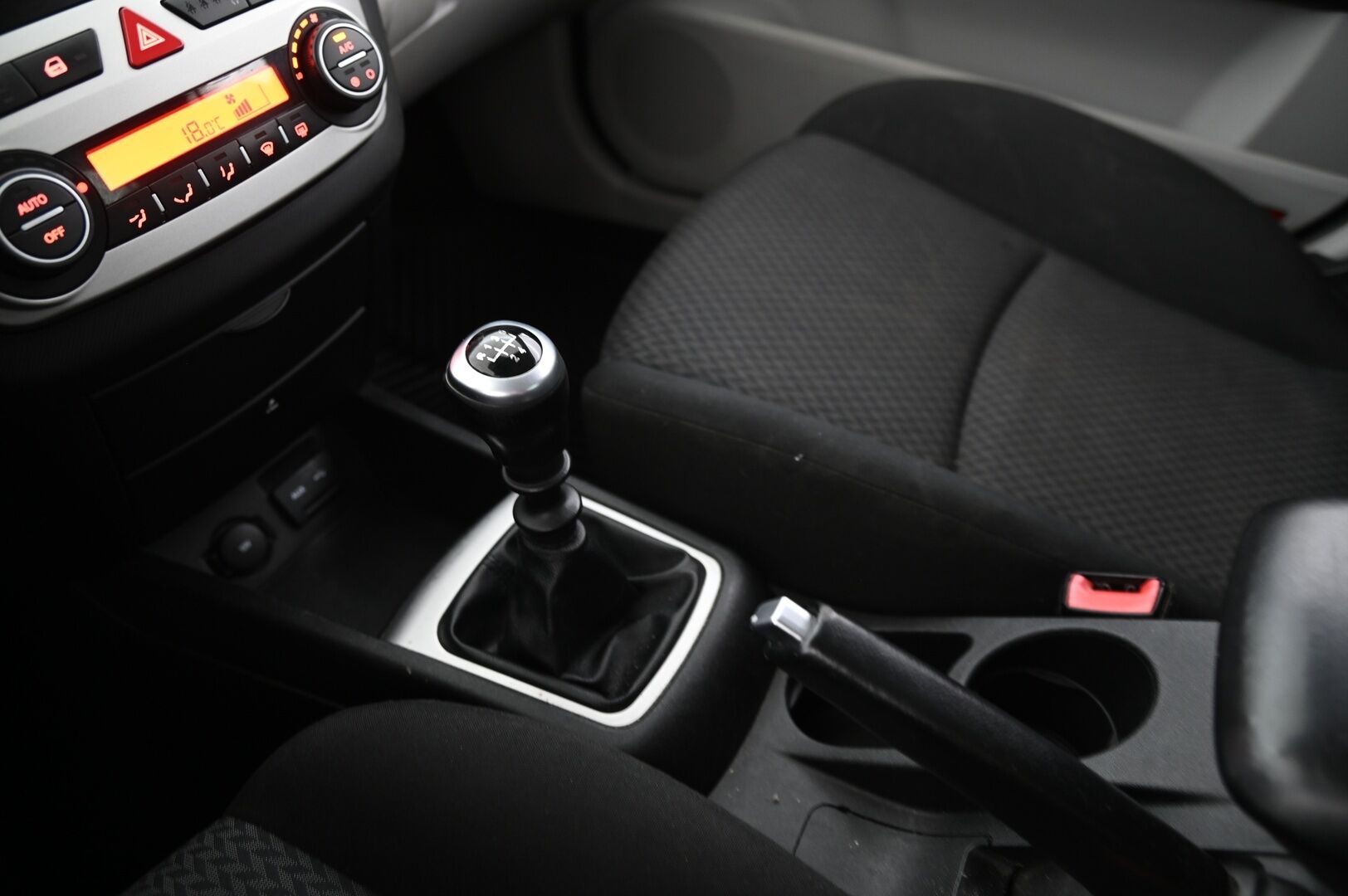 Kia Ceed 2007 1.6l *Myydään Huutokaupat.com*