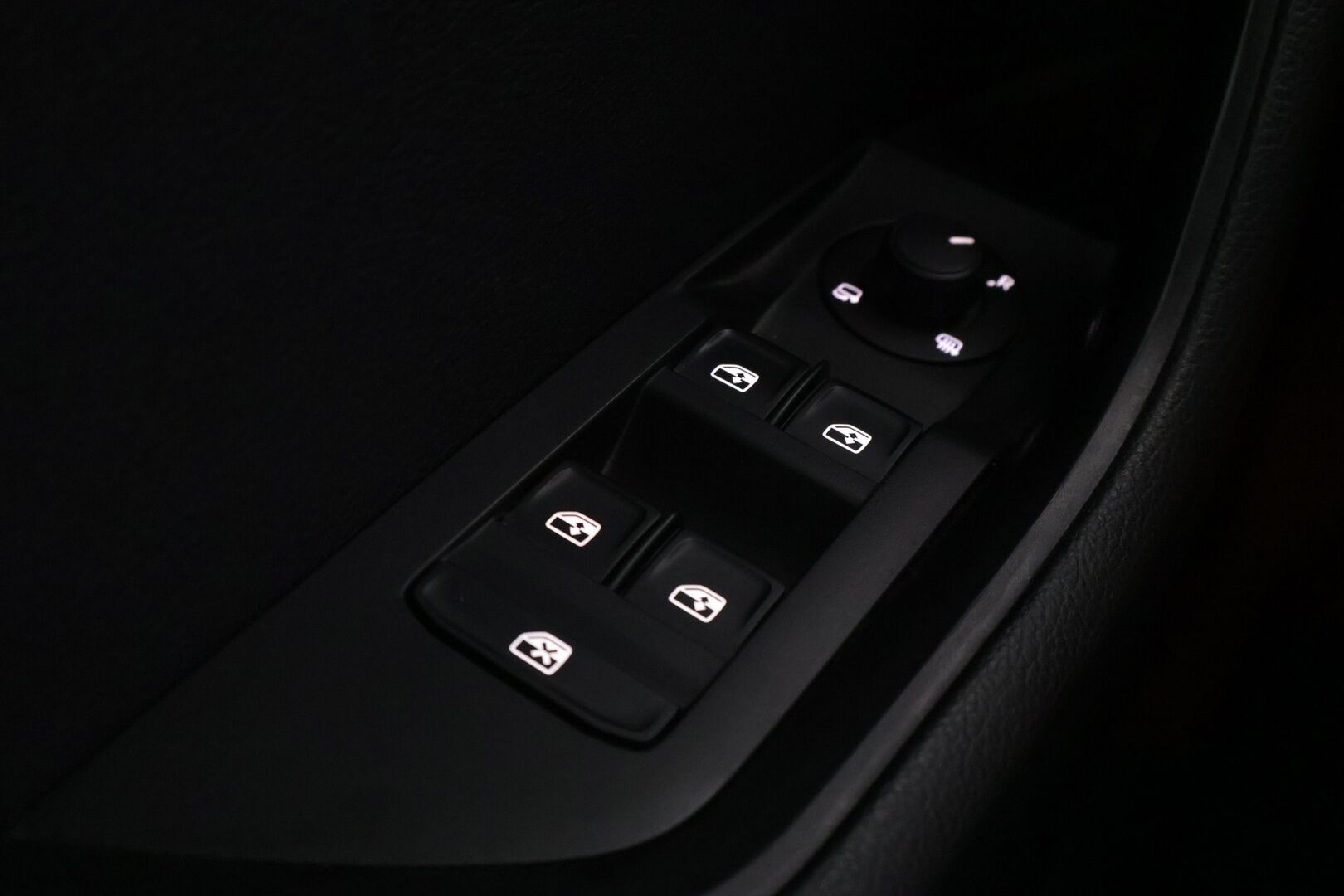 Skoda Superb 2016 Combi 2,0 TDI 190 Ambition - | Webasto | Koukku | Vakkari | Suomi-auto | Paranneltu Äänentoisto | 2x Hyvät Renkaat aluilla |